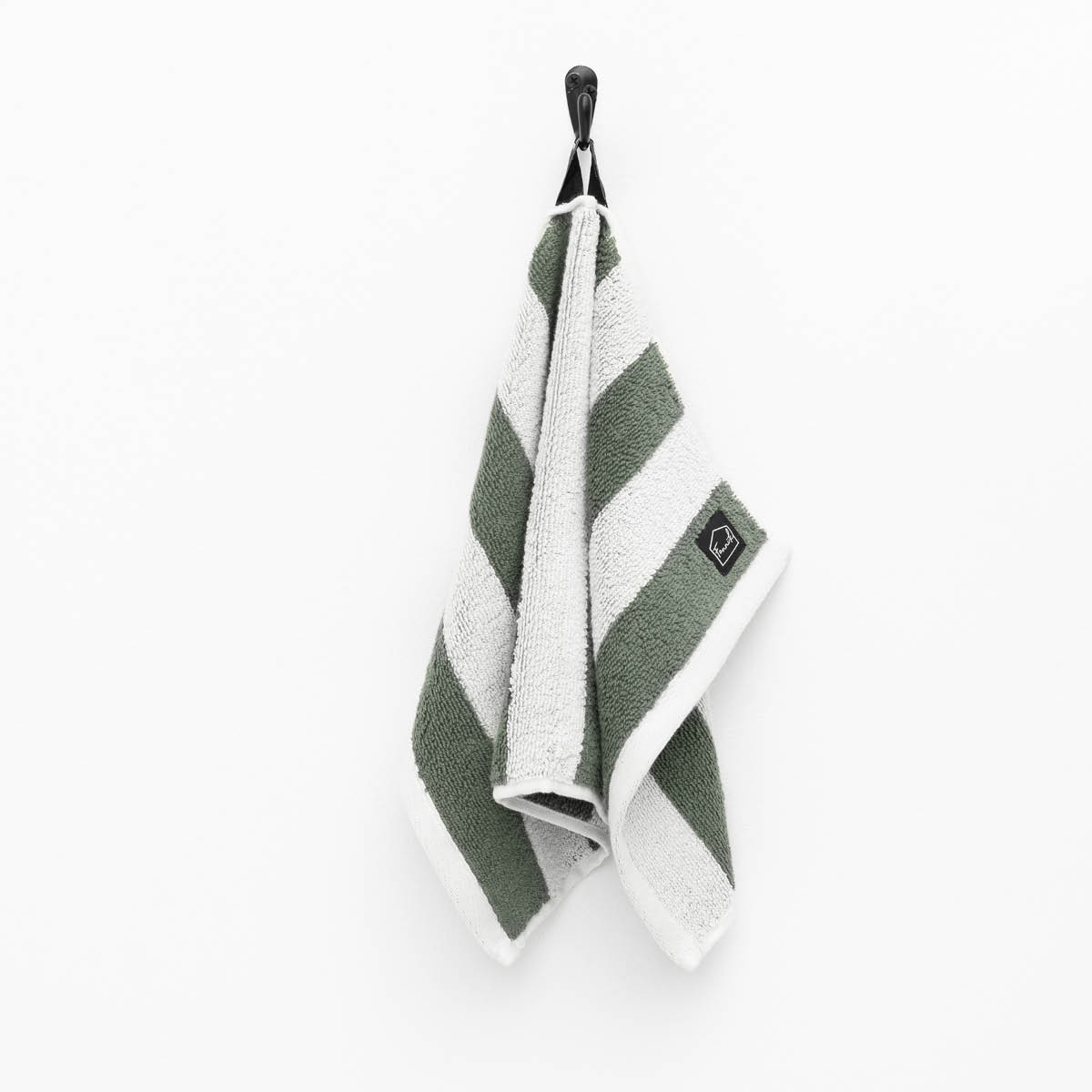Fanni K Hanko handduk 30x50 cm agave grön/vit