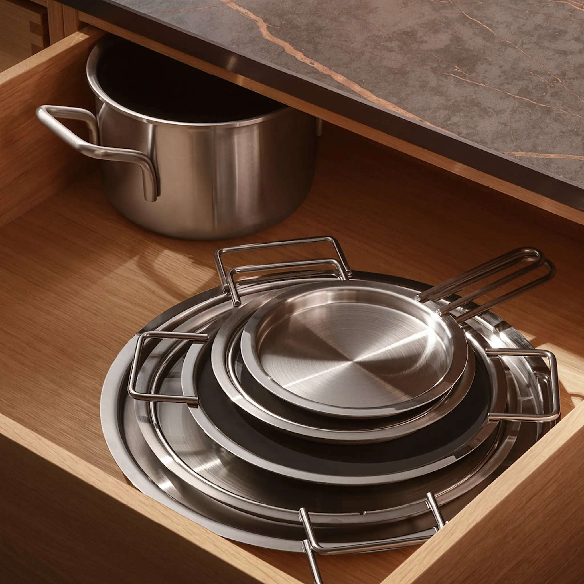 Eva Trio Platt glaslock 16 cm borstat stål