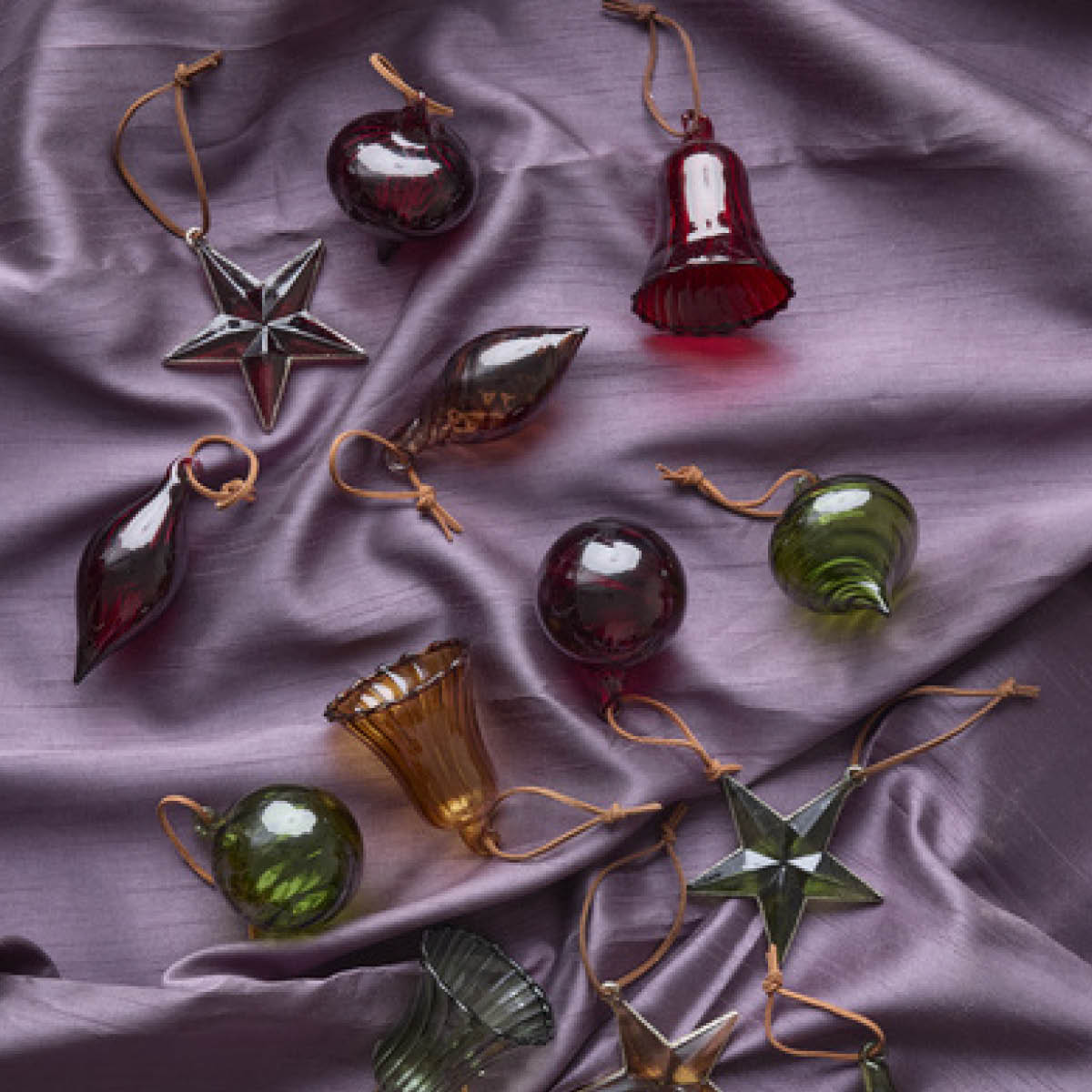 Edelweiss Julekule glass 1 stk 6 cm burgunder – assortert modell