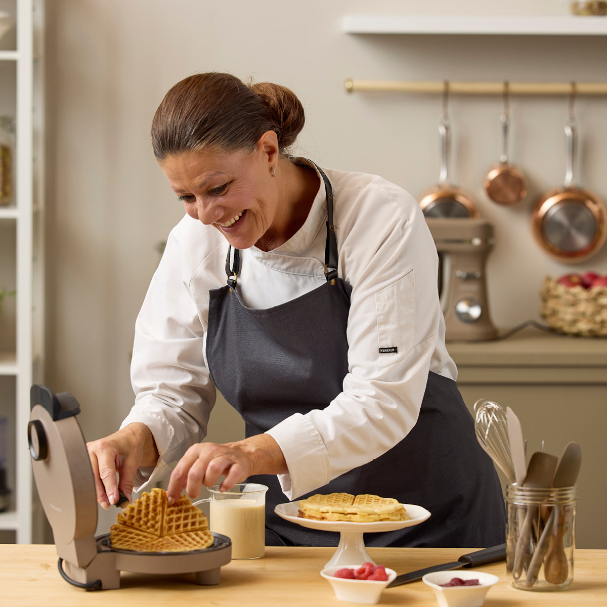 Blomsterberg Vaffeljern 1000W latte