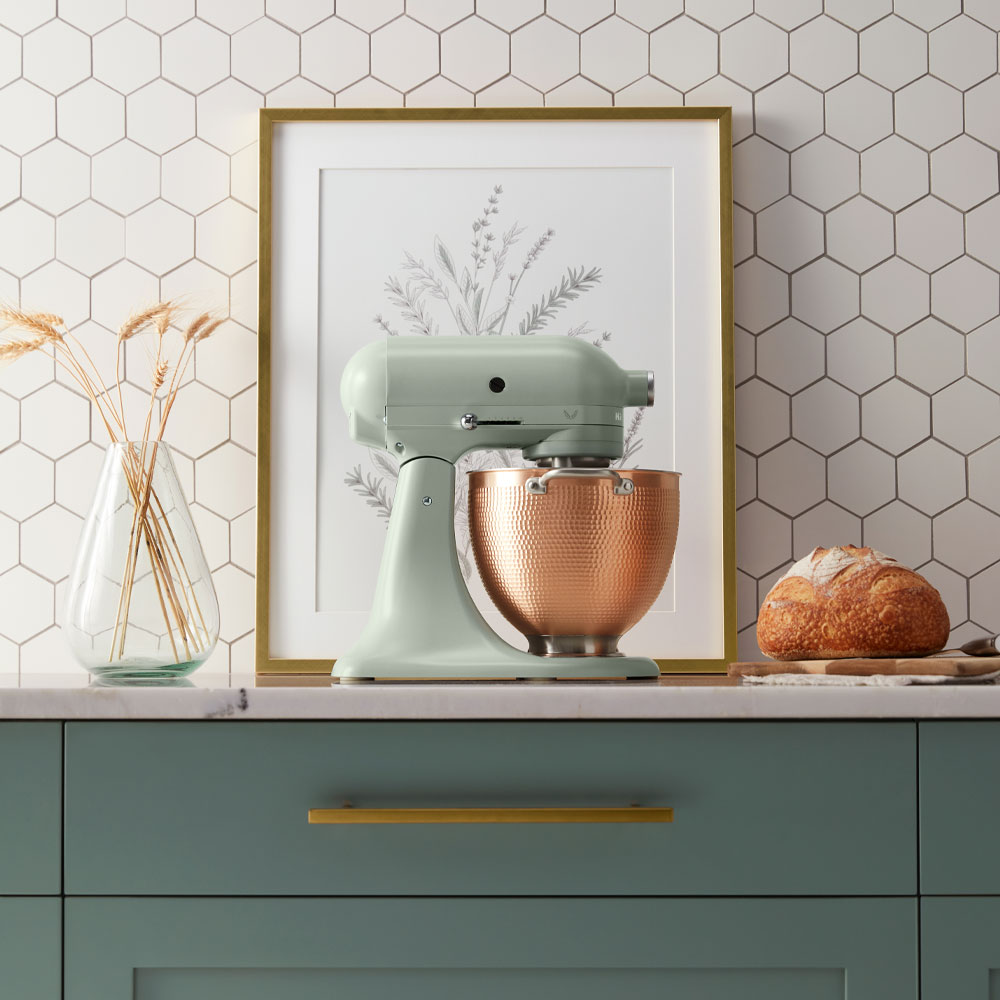 KitchenAid KitchenAid Artisan Köksmaskin 4,7 L 5KSM180LEELB Design Edition 2022 Blossom