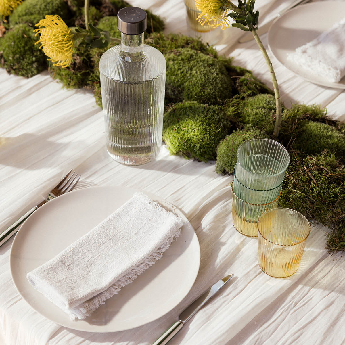 Paveau Ribbed Elegance flaska White Haven 1,25 L klar