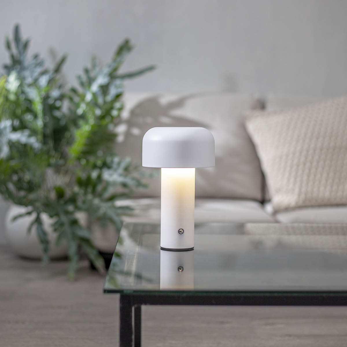 Star Trading Bobby bordlampe 803-02 21,5 cm hvit