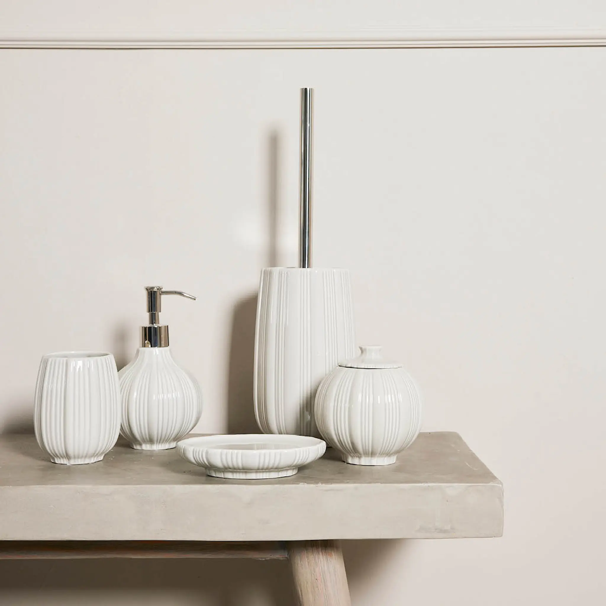 Lene Bjerre Lily tannbørsteholder 10,6 cm brun sand hover