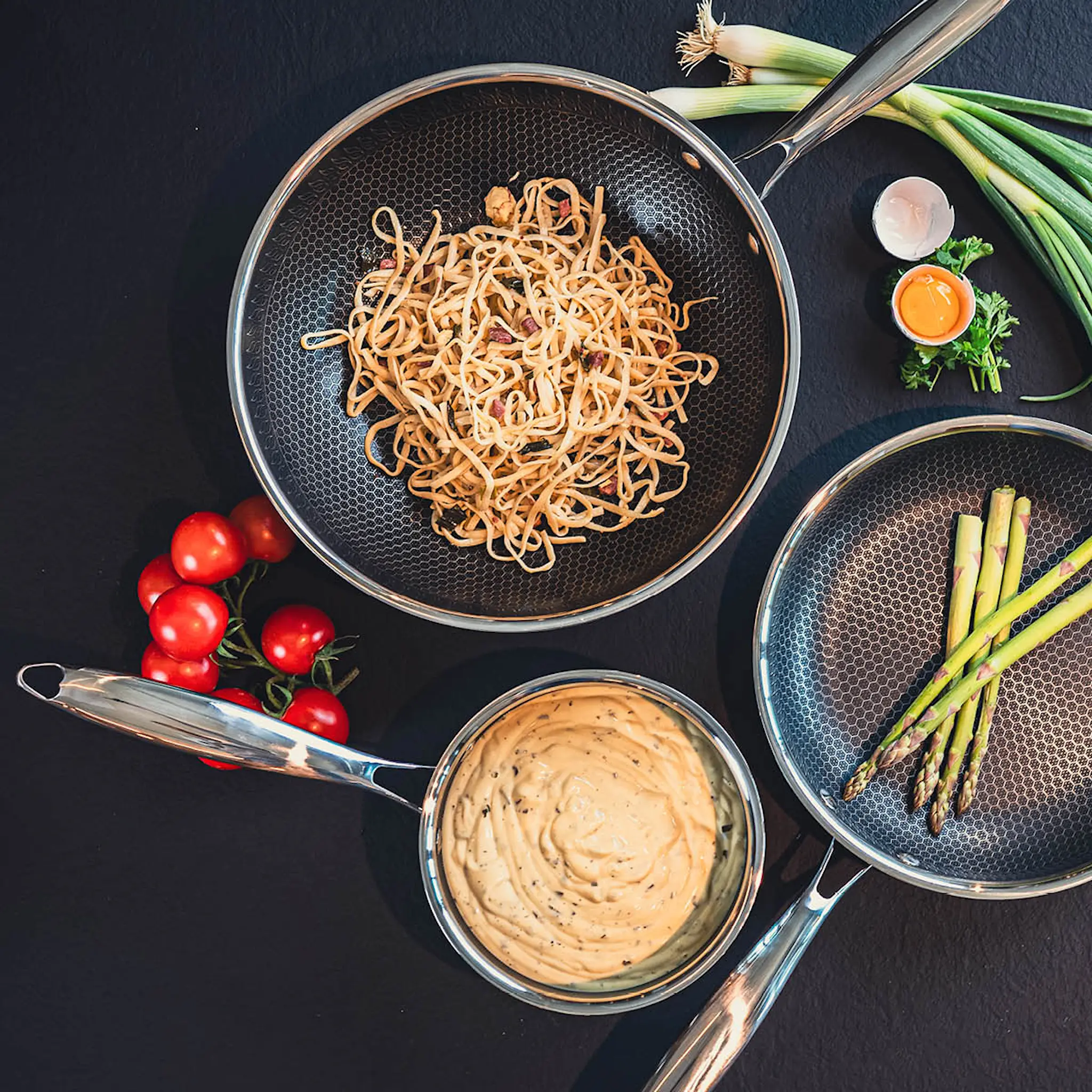 Haws Santo kastrull med lock 1,5 L beläggning stål/svart