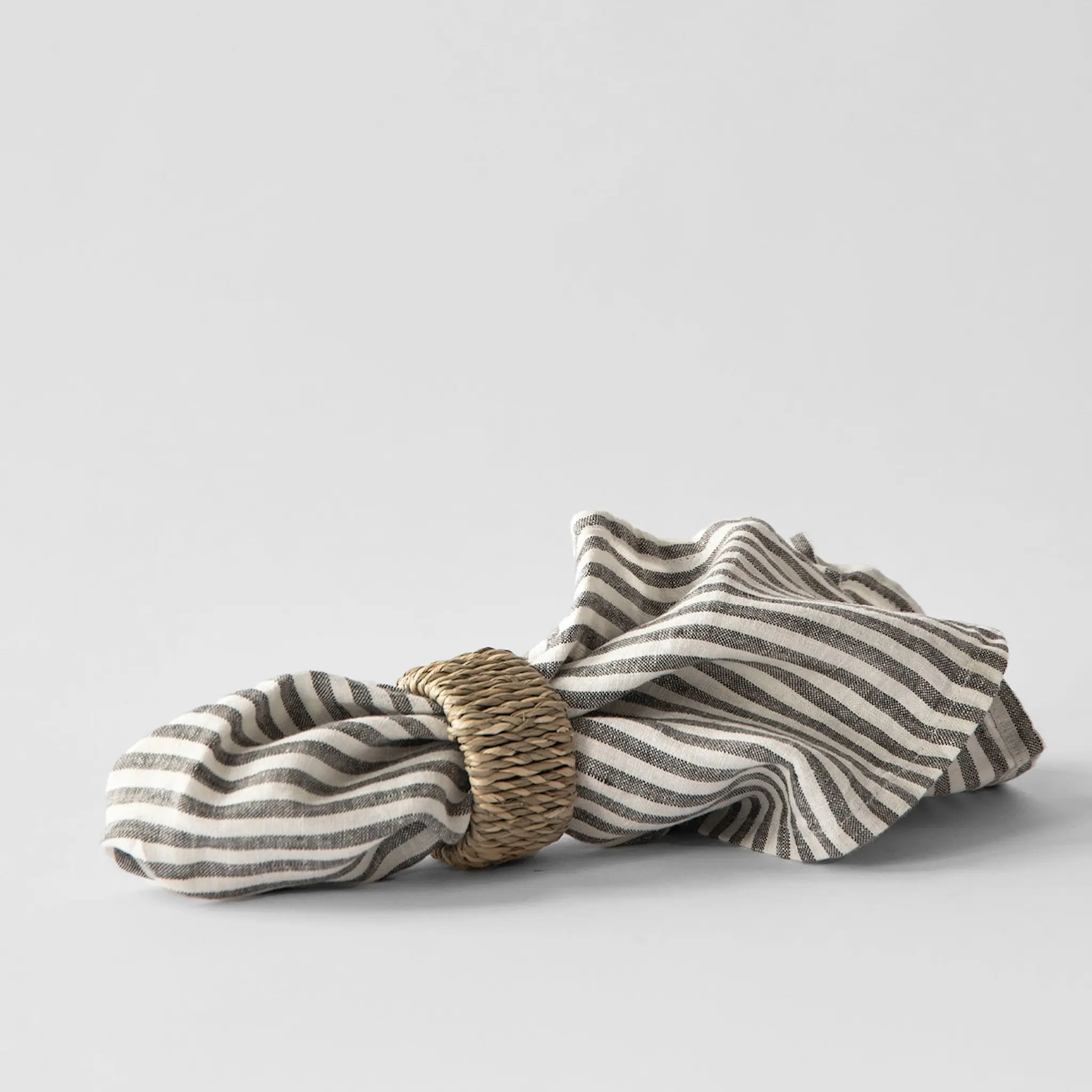 Tell Me More Nori Lautasliinarengas 4 kpl Puu