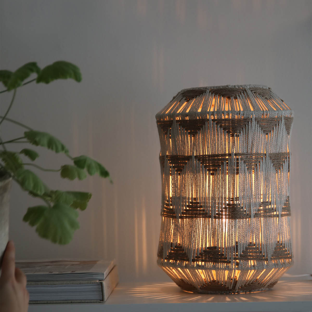 Markslöjd Ano bordslampa 35 cm utan fot beige/brun