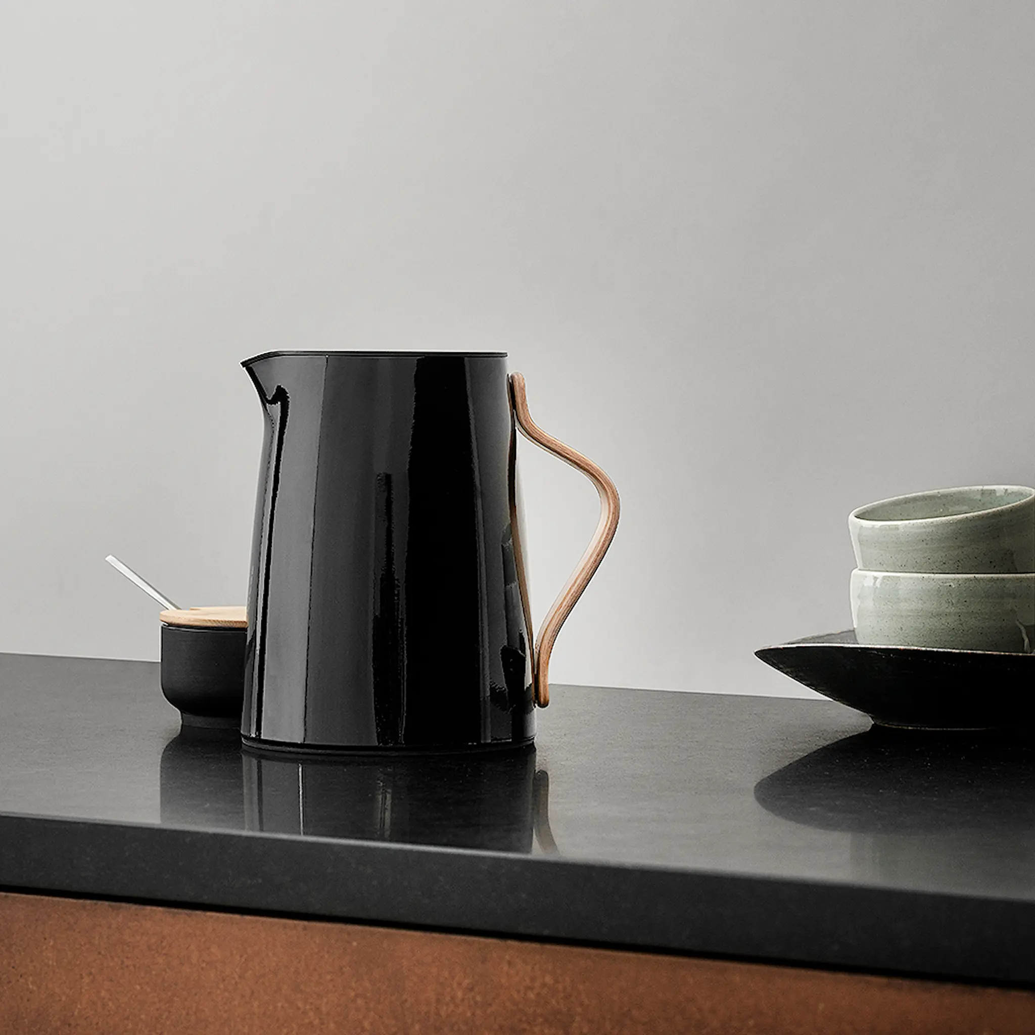 Stelton Danish Modern Emma Termoskanna Te 1 L Svart matt