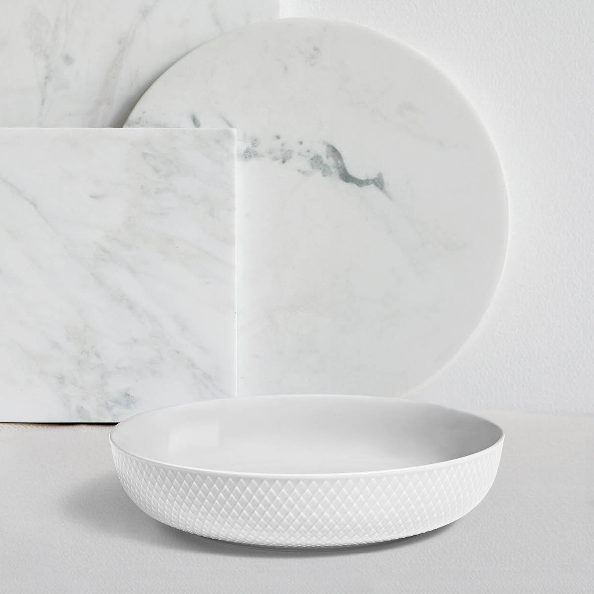 Lyngby Porcelæn Rhombe Kulho 28 cm Valkoinen