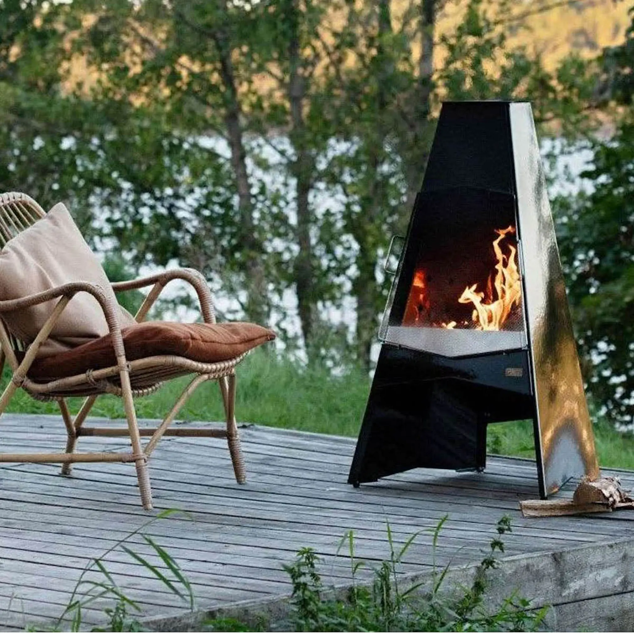 Espegard Puukamiina 100 cm Musta