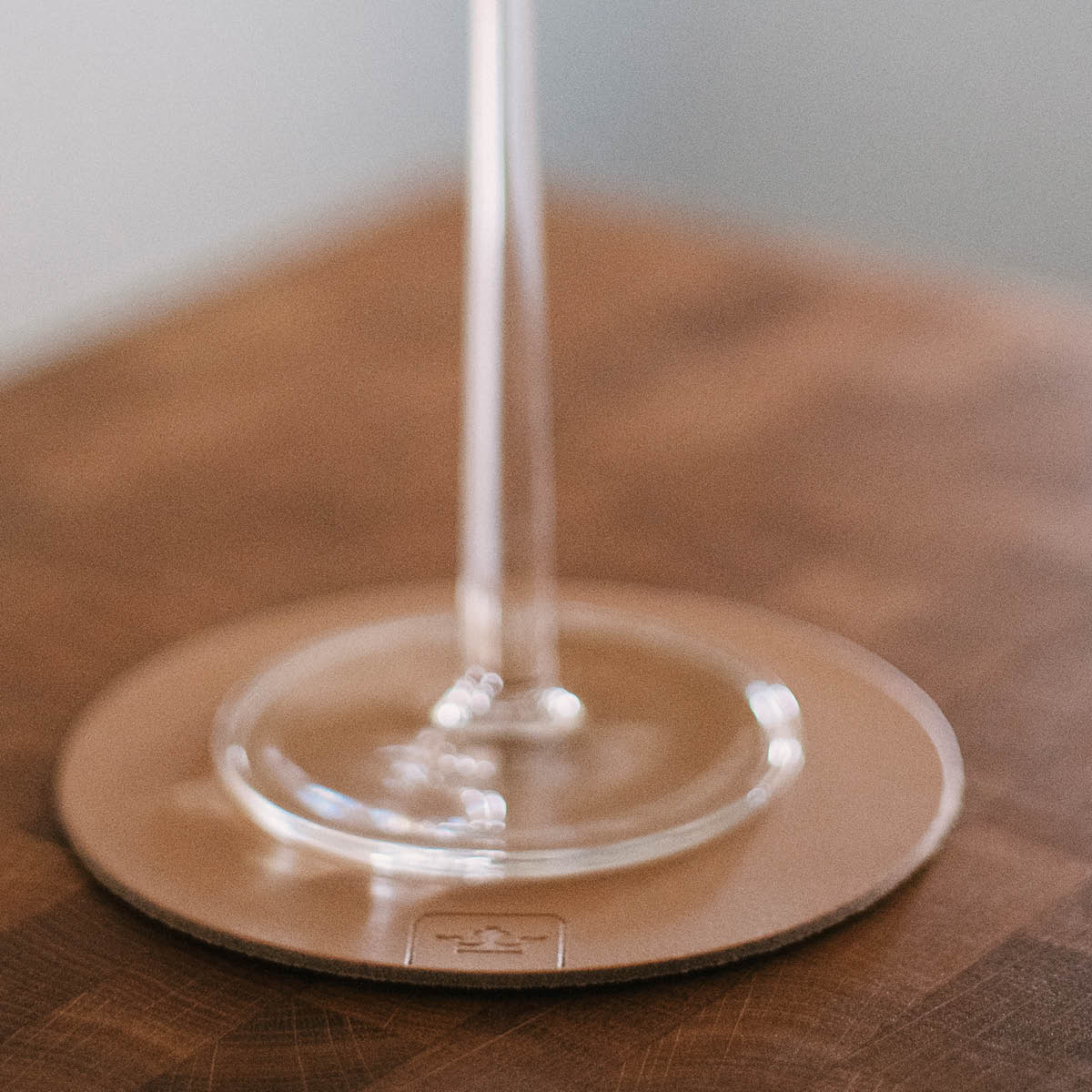 Nordan Home Glasunderlägg i läder 12,5 cm 4-pack ljusbrun