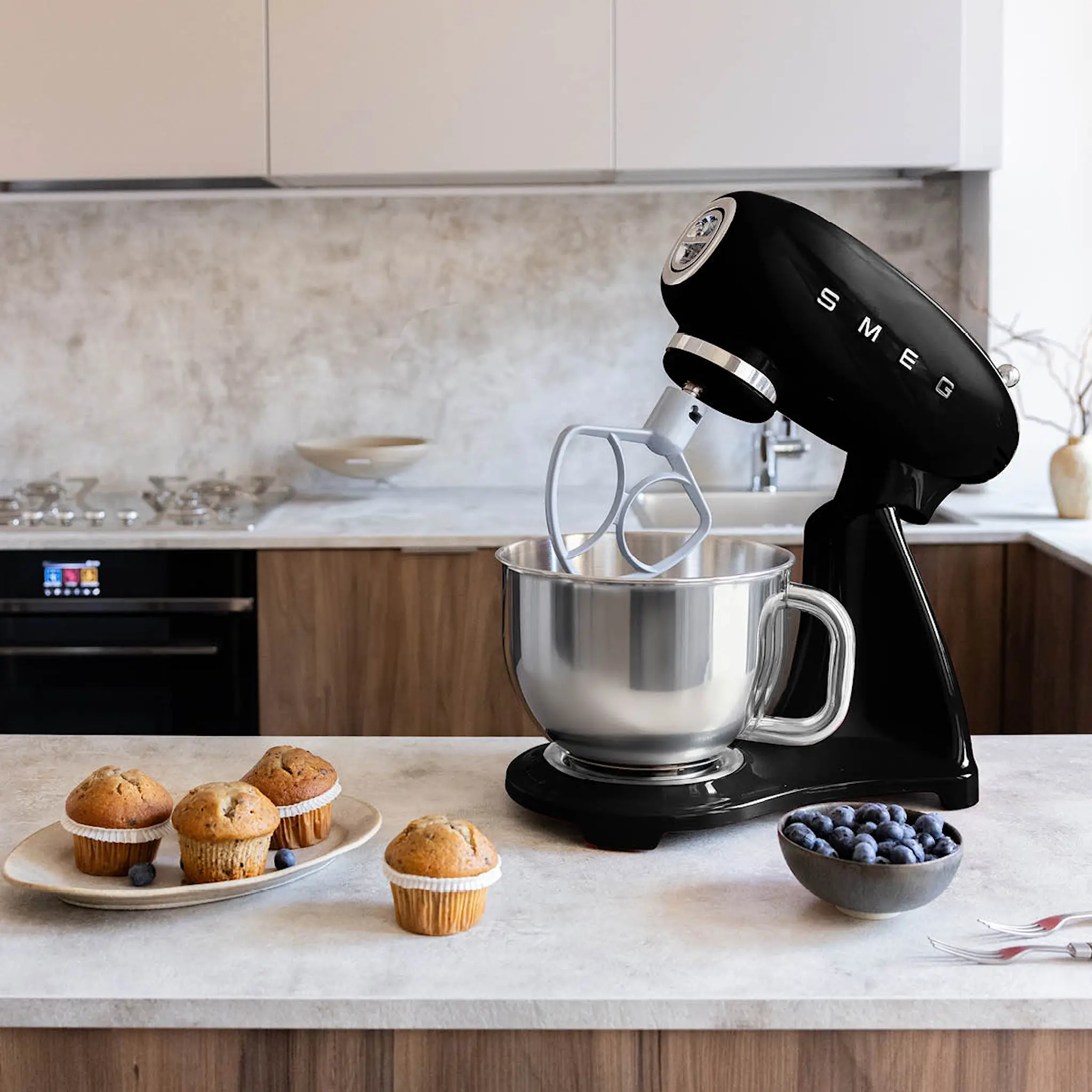 Smeg Smeg köksmaskin SMF05 4,8 L svart