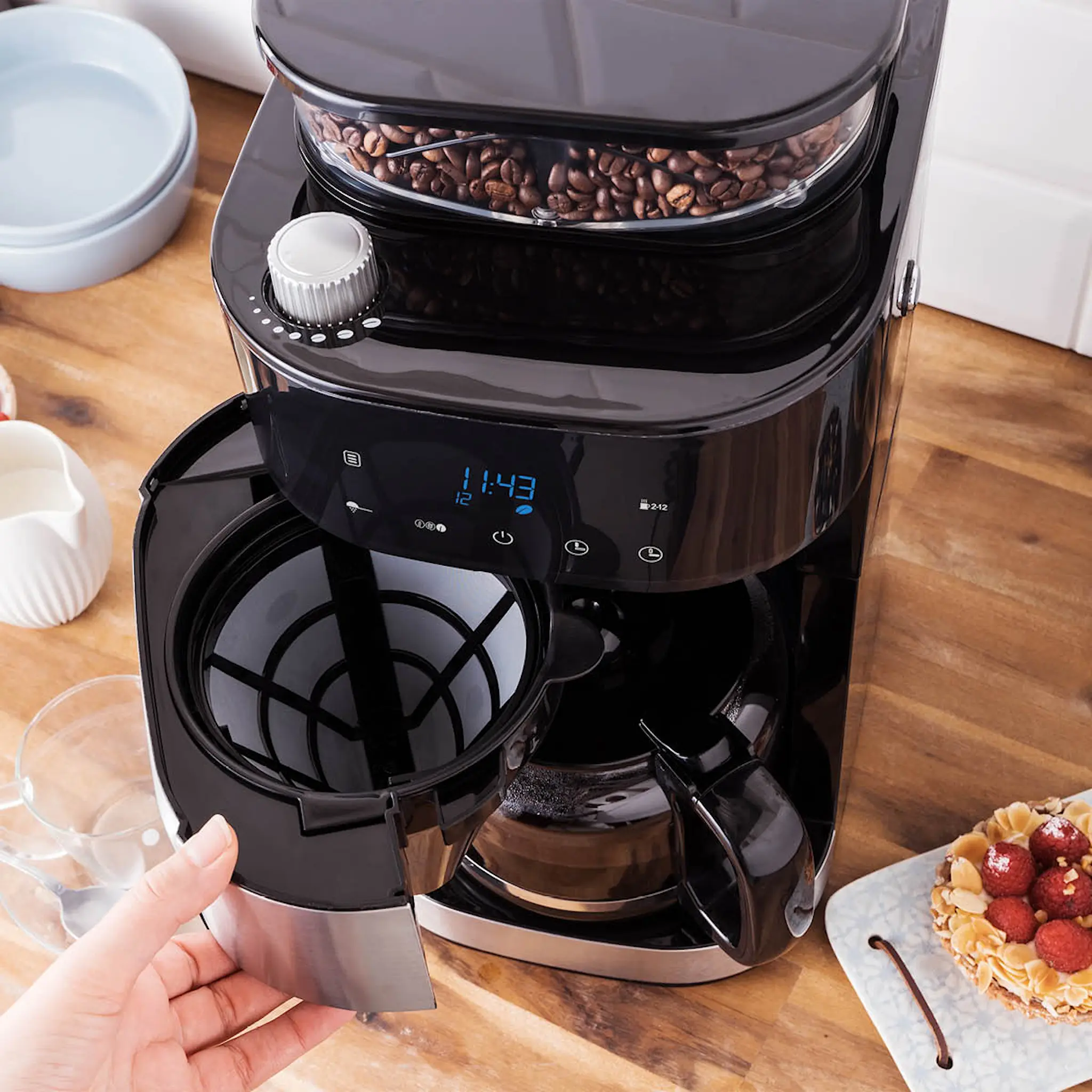 Gastroback Grind & Brew Pro Kahvinkeitin sisäänrakennetulla myllyllä 1,5L