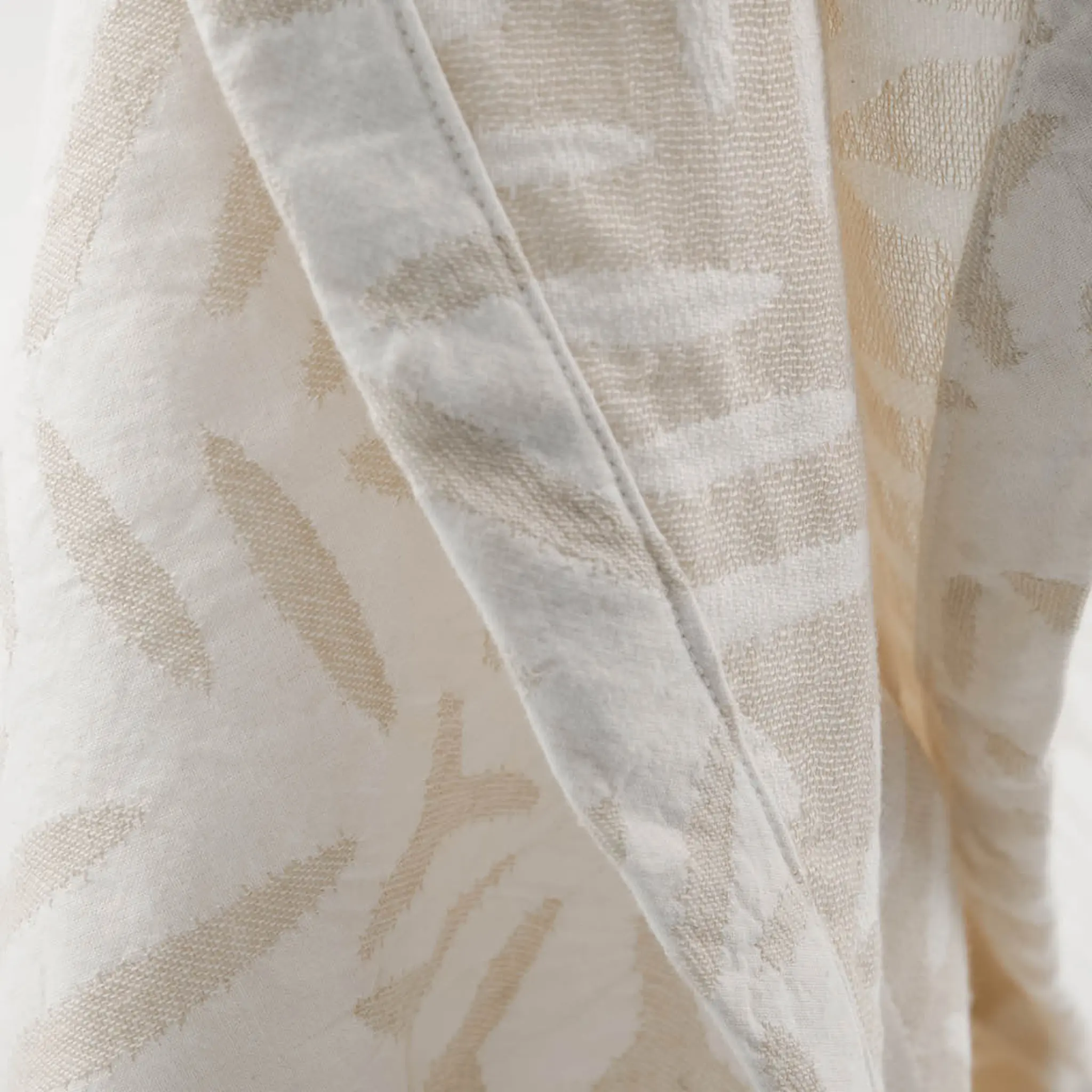 House Doctor Gift Joulumatto 120 cm Off-white