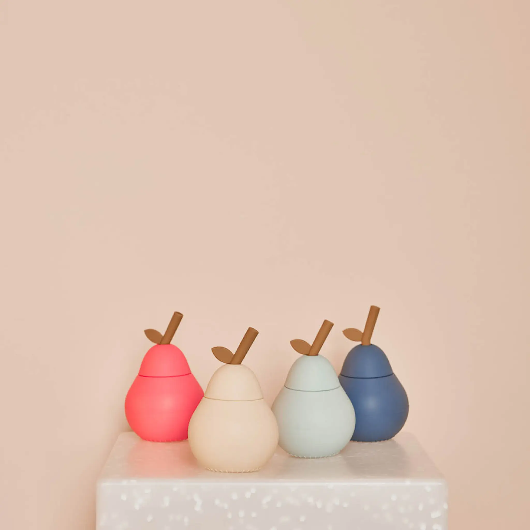 OYOY Pear kopp 20 cl Pale Mint