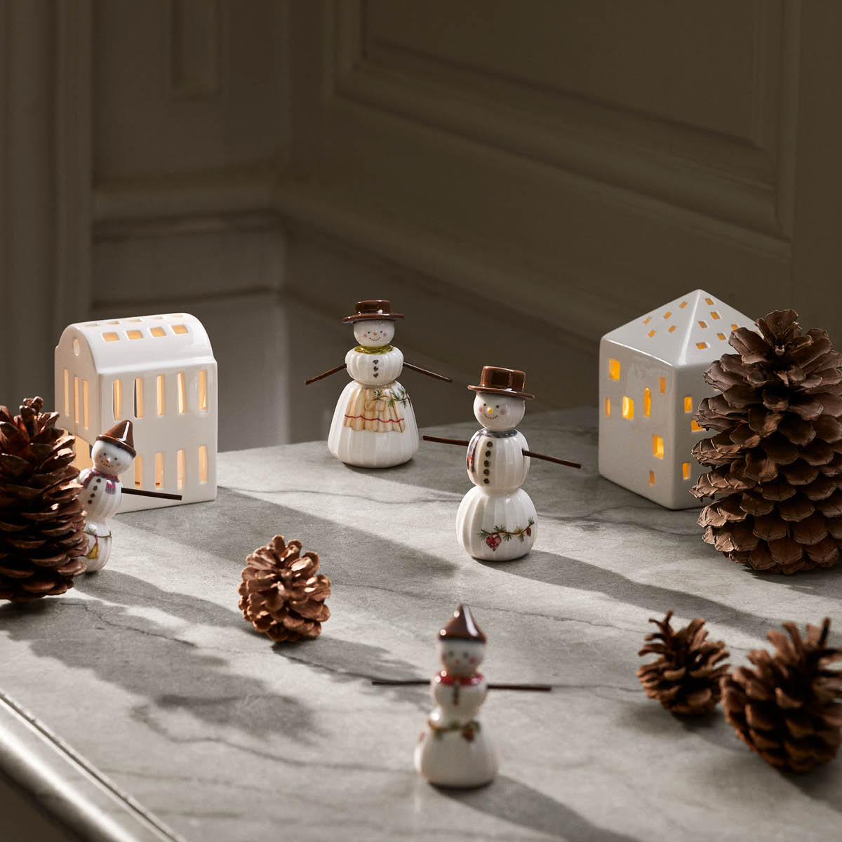 Kähler Hammershøi Christmas snømann 11,5 cm hvit m/ dekor