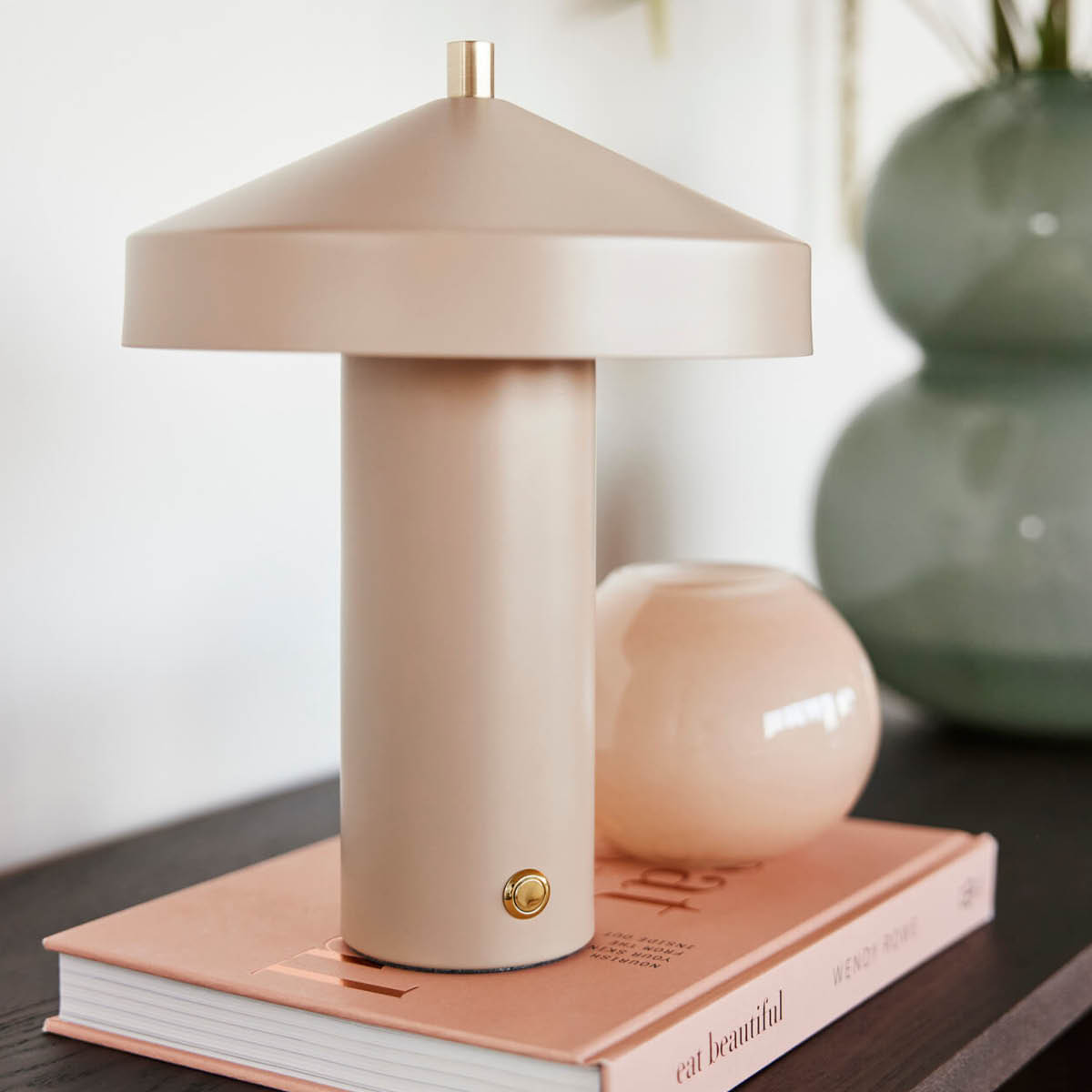 OYOY Hatto bordslampa 18x24,5 cm Clay