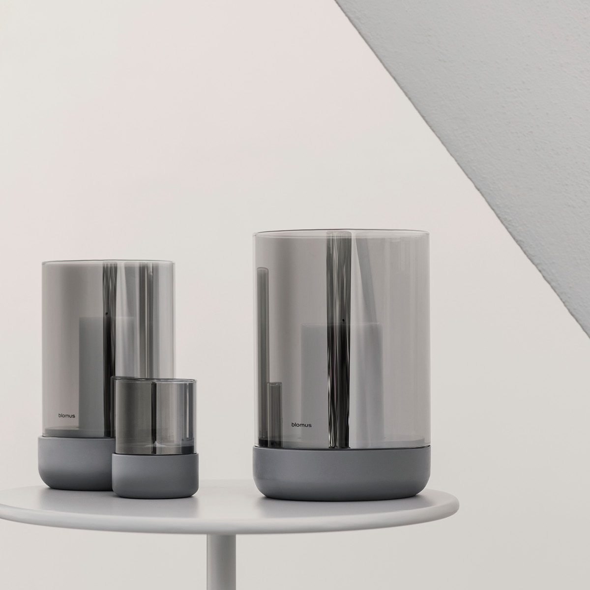 Blomus Calma ljuslykta L 22,5 cm stålgrå smoke