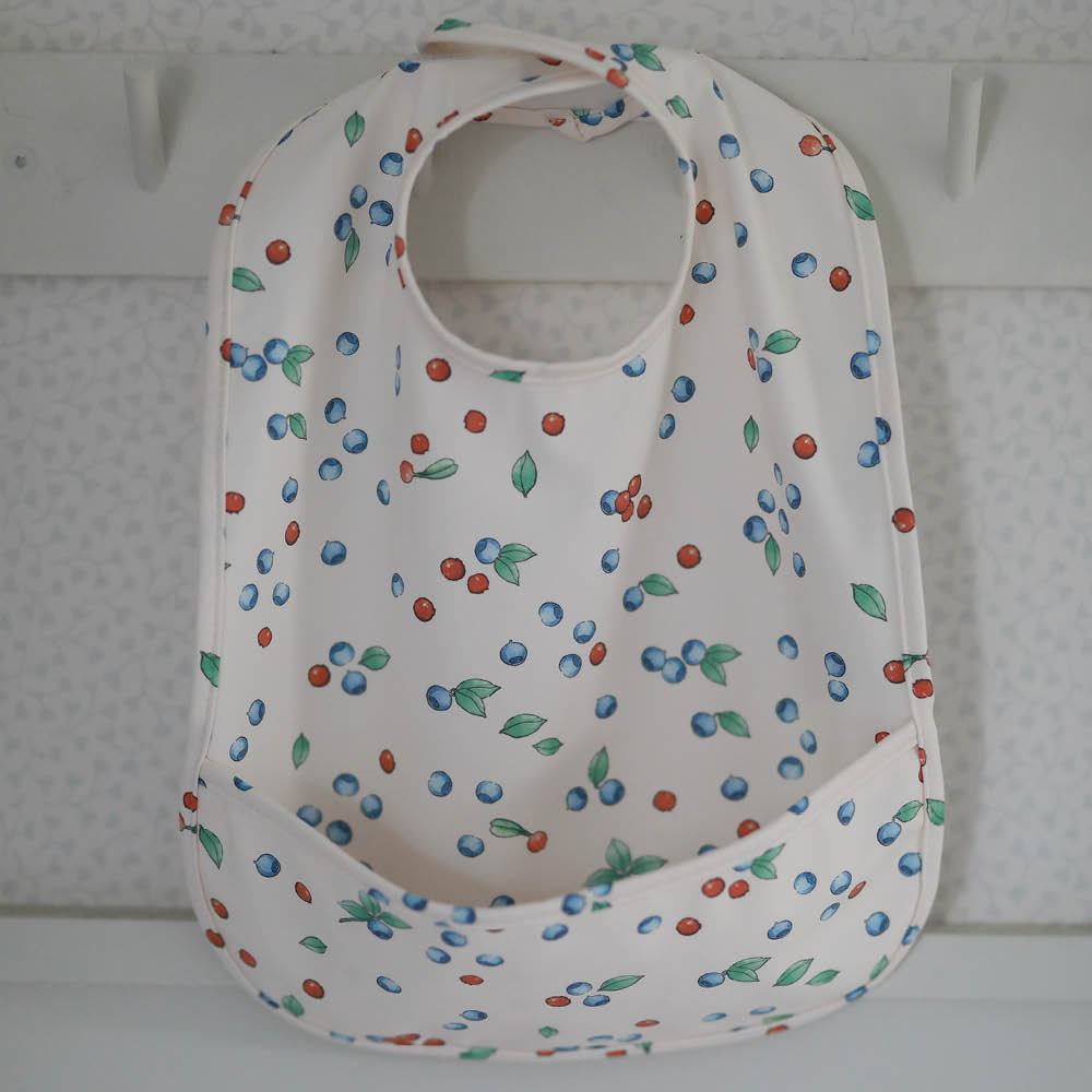 Rätt Start Elsa Beskow haklapp Putte i Blåbärsskogen