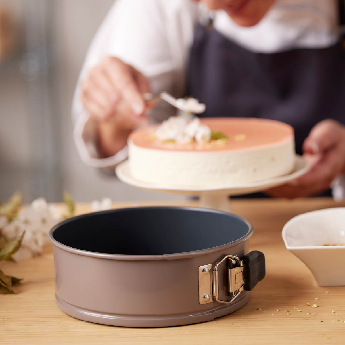 Blomsterberg Irtopohjavuoka 24 cm Latte