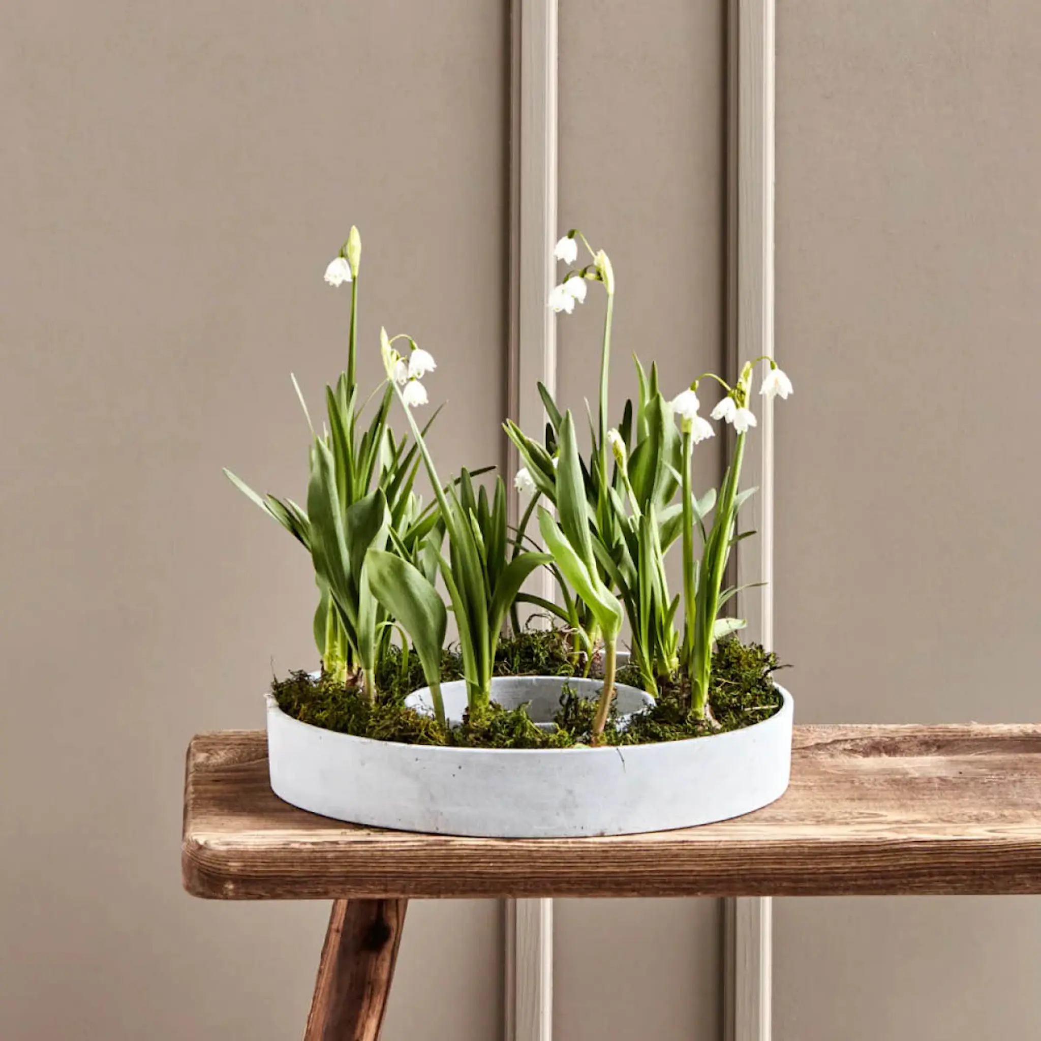 House Doctor The Ring Kynttilänjalka pöytäkynttilälle 35 cm Vaaleanharmaa