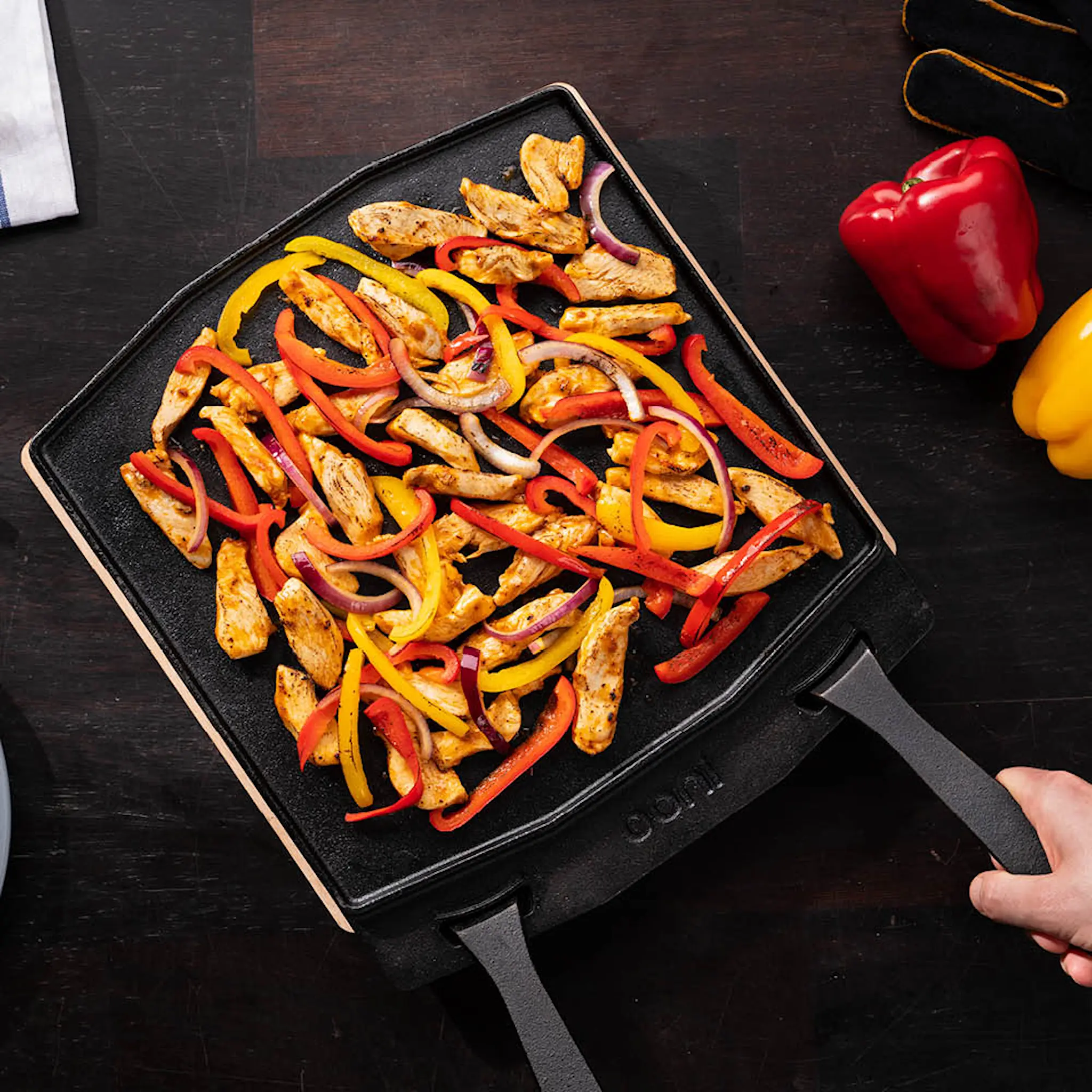 Ooni Grizzler Plate tvåsidig grillplatta 32 cm gjutjärn med ställ
