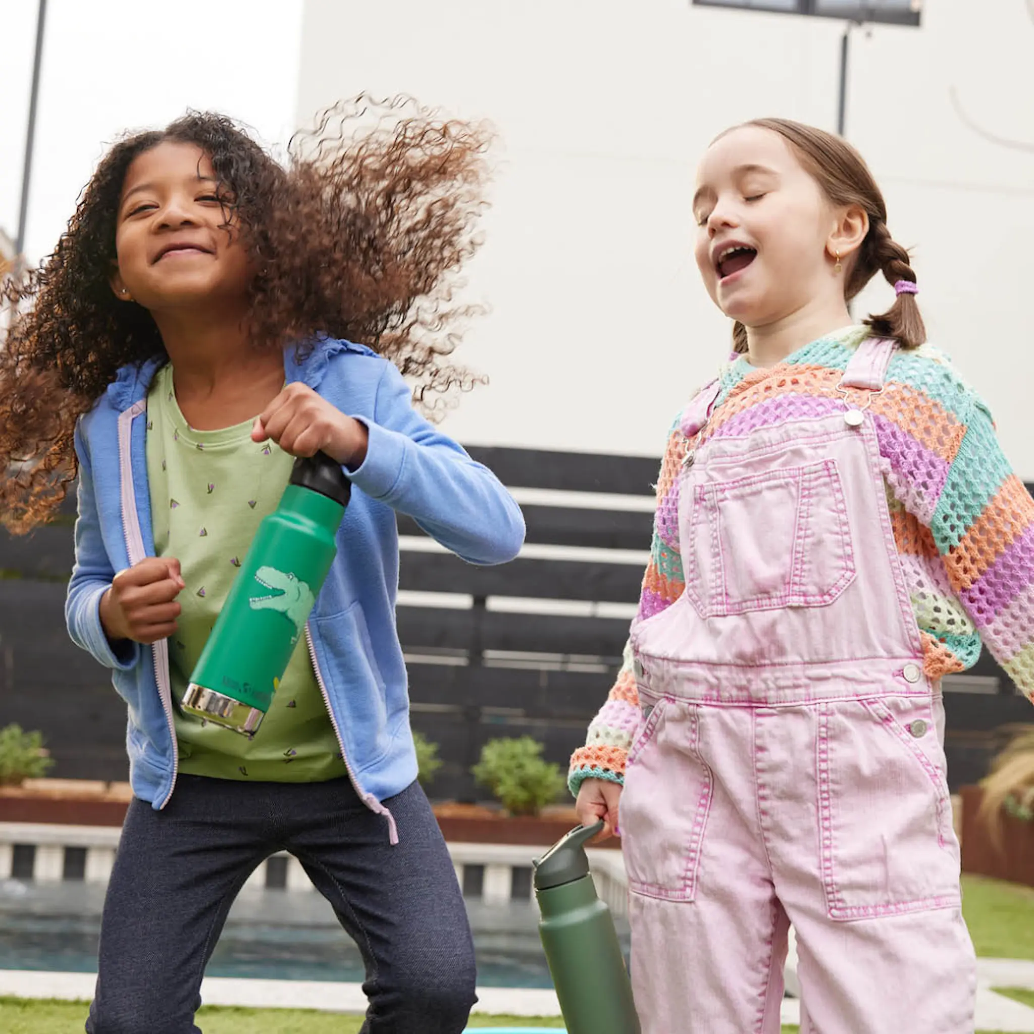 Klean Kanteen Kid Classic Narrow termoflaske 0,35L med sportslokk Dino Skate