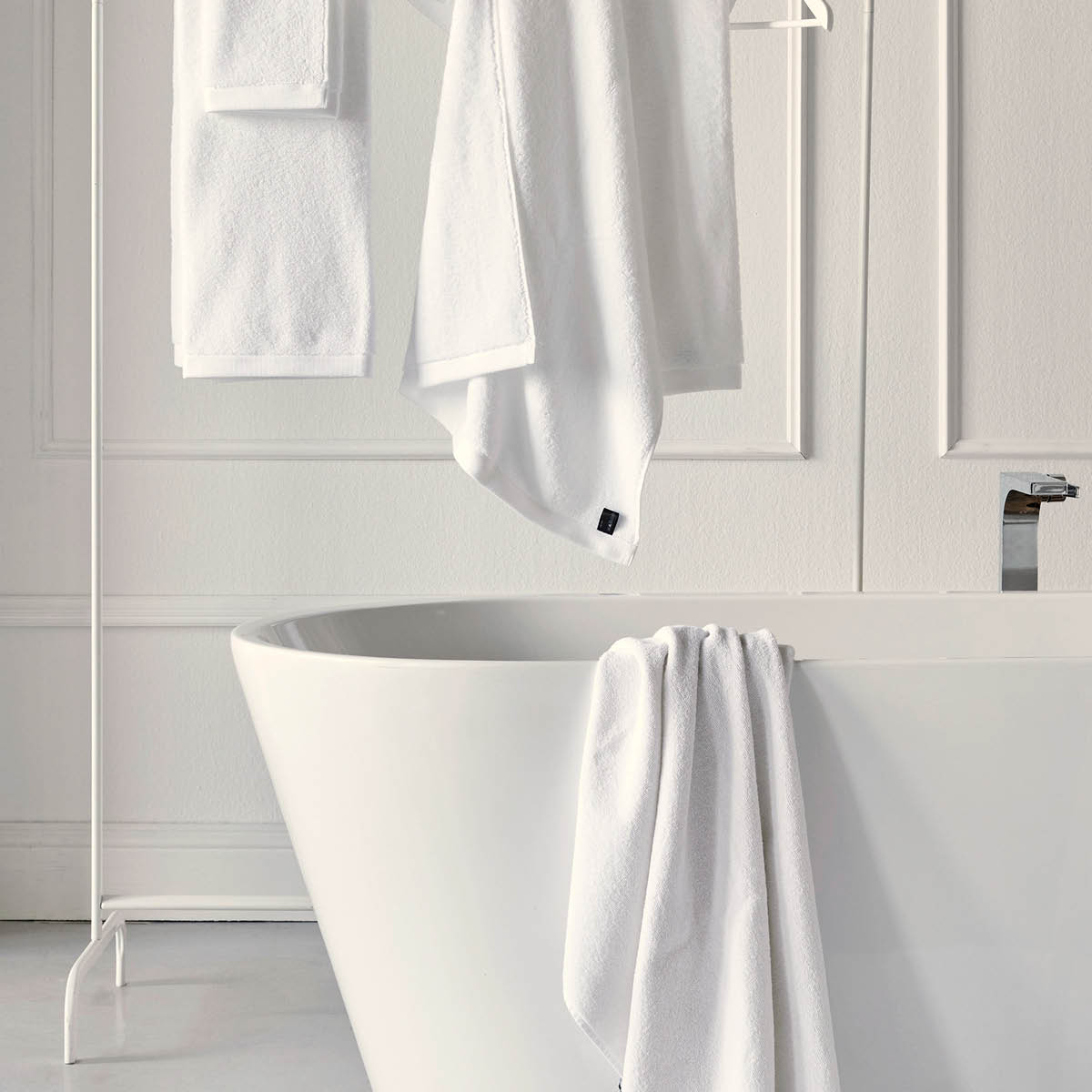 Himla Maxime handduk frotté 50x70 cm white