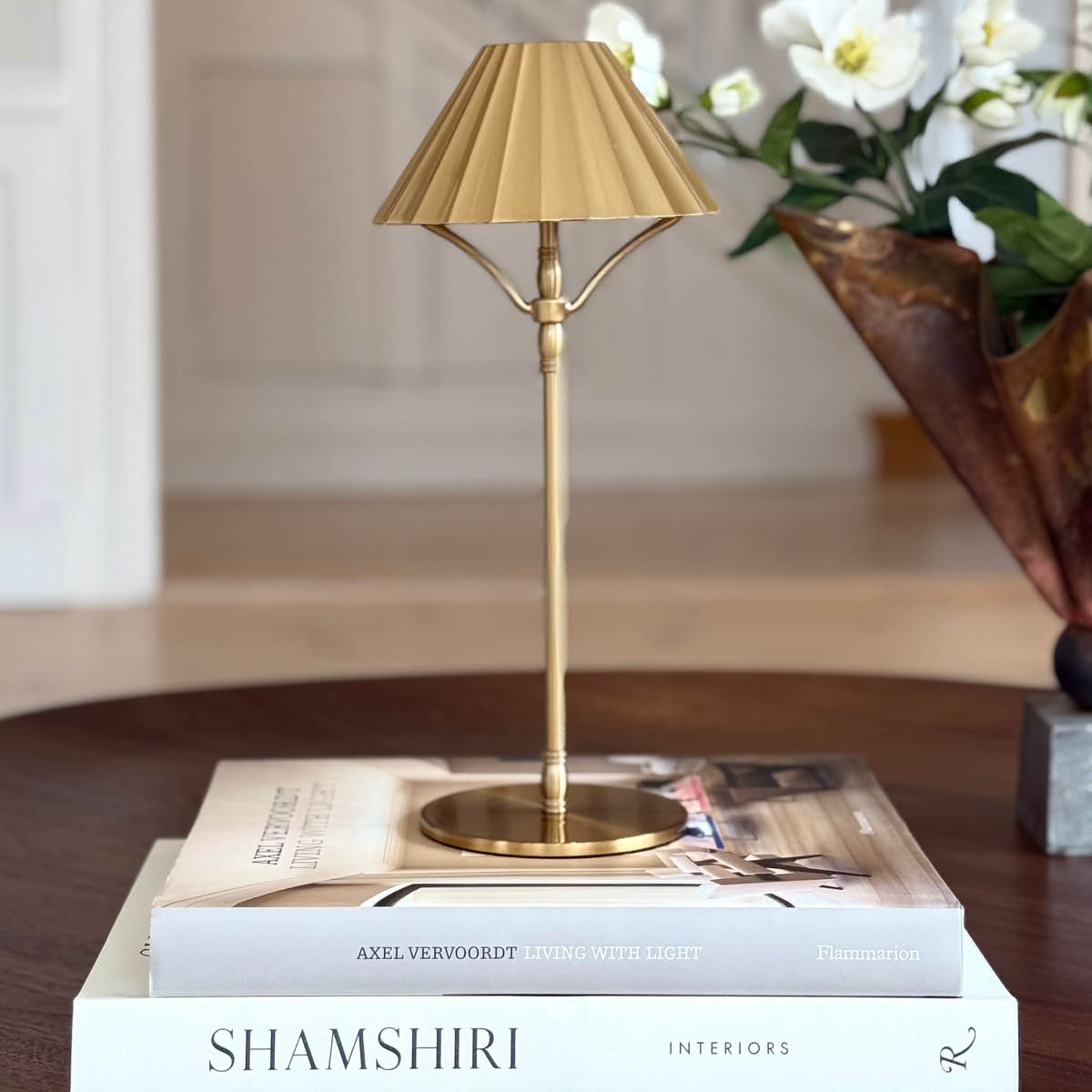 Von Norten Ophelia bordslampa upplandingsbar 32 cm guld