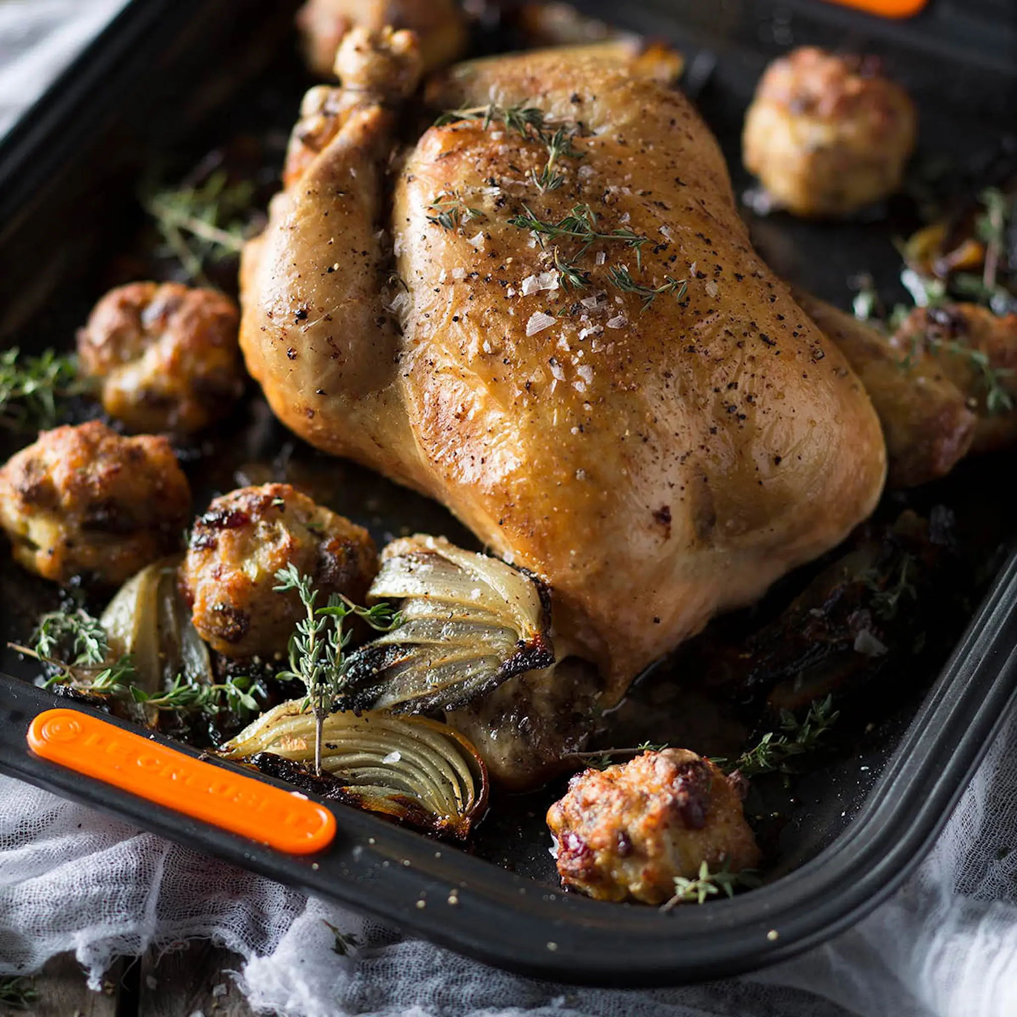 Le Creuset Non-stick bakeplate lav 31x28 cm black