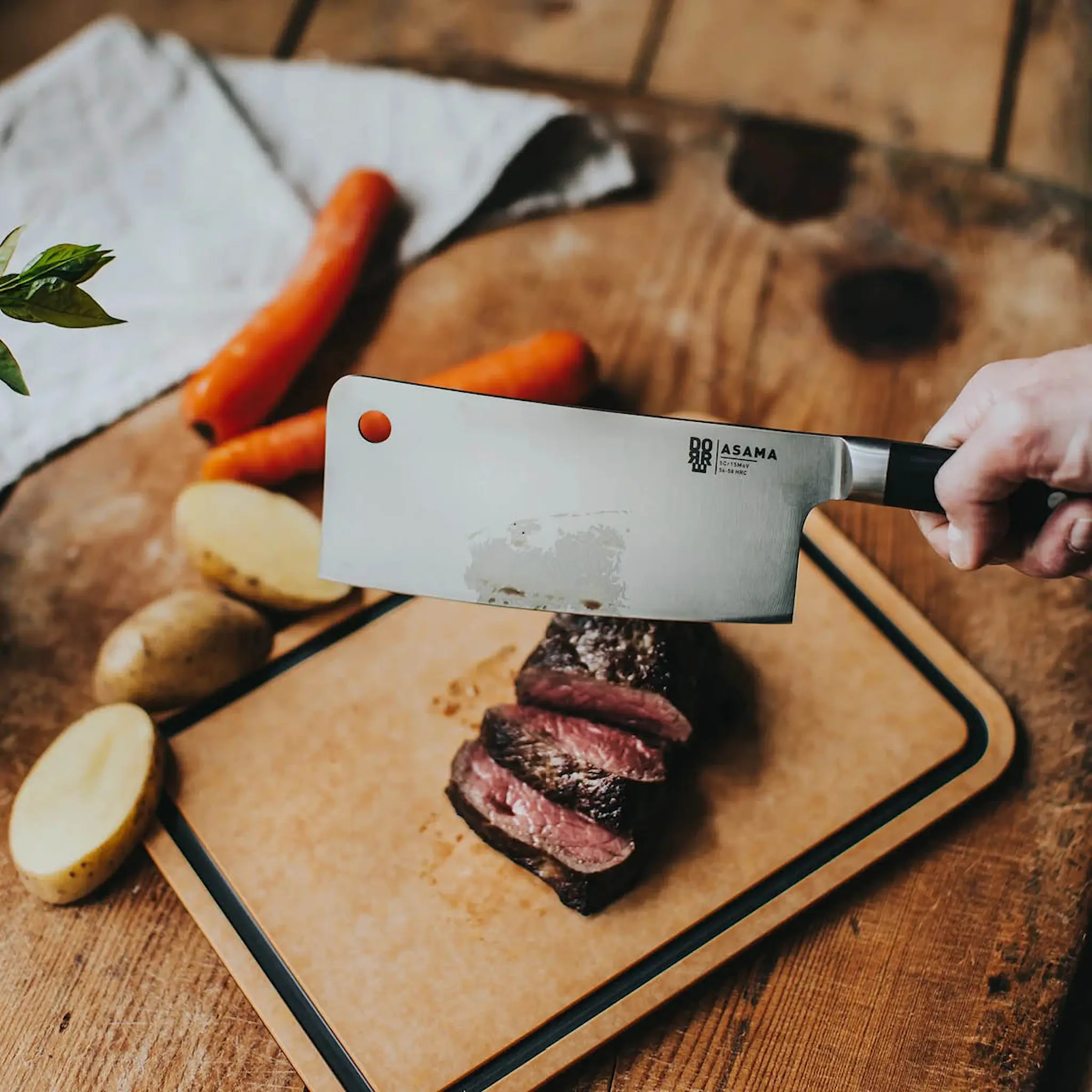 Dorre Asama kinesisk kokkekniv 31,5 cm svart