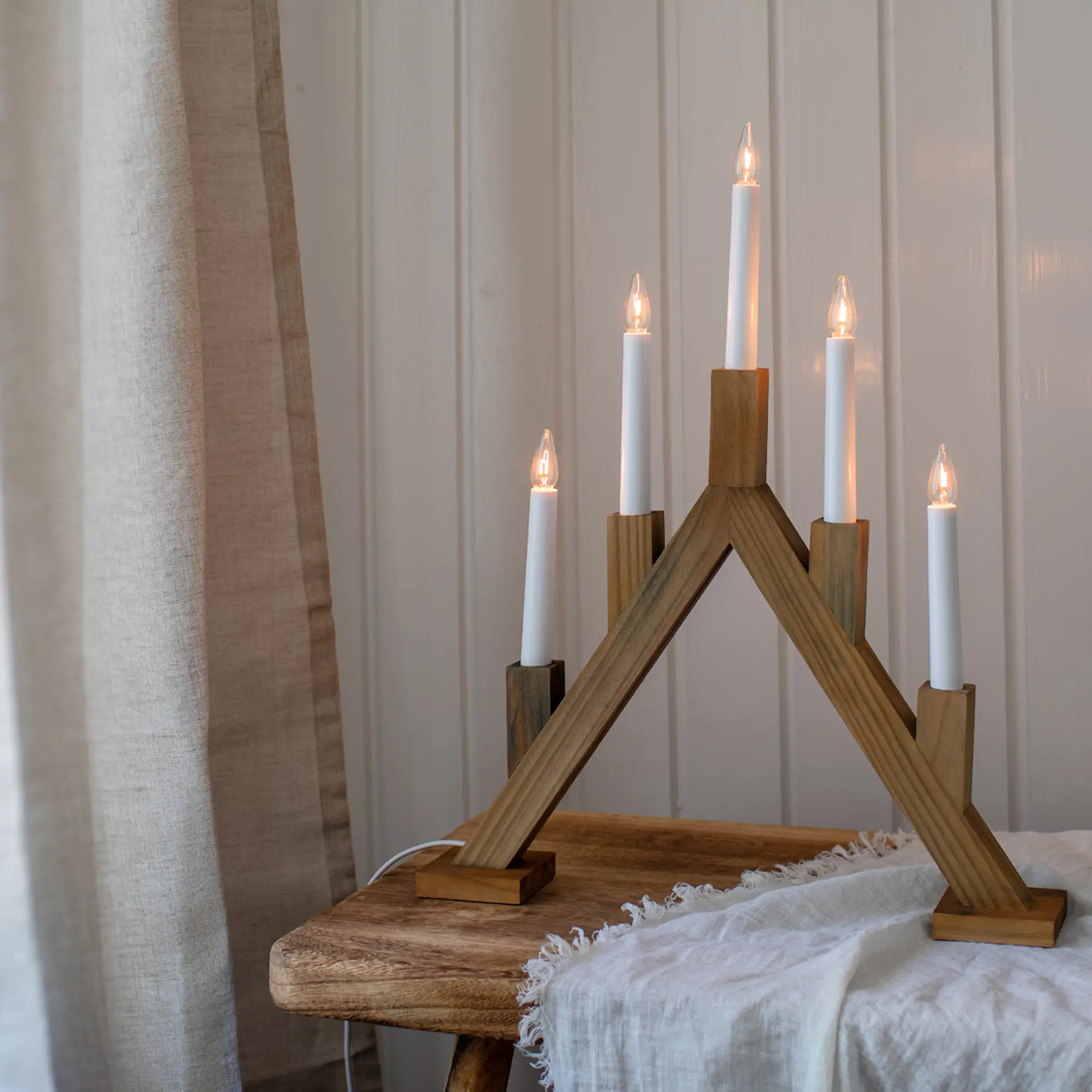 Markslöjd Bjurfors 5-armad adventsljusstake 47,5 cm betsad brun