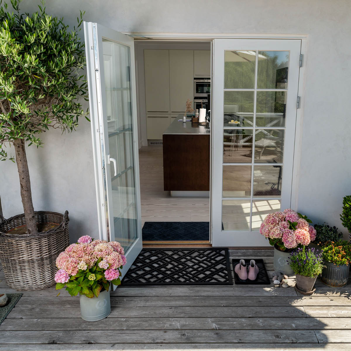 Tica Copenhagen Lines skobricka liten 28x38x3 cm svart