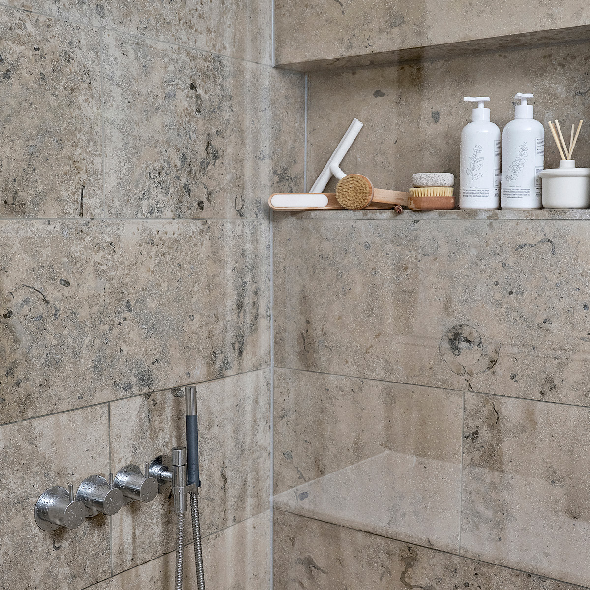 Zone Inu Suihkuharja 18,4x7x3,9 cm Pyökki