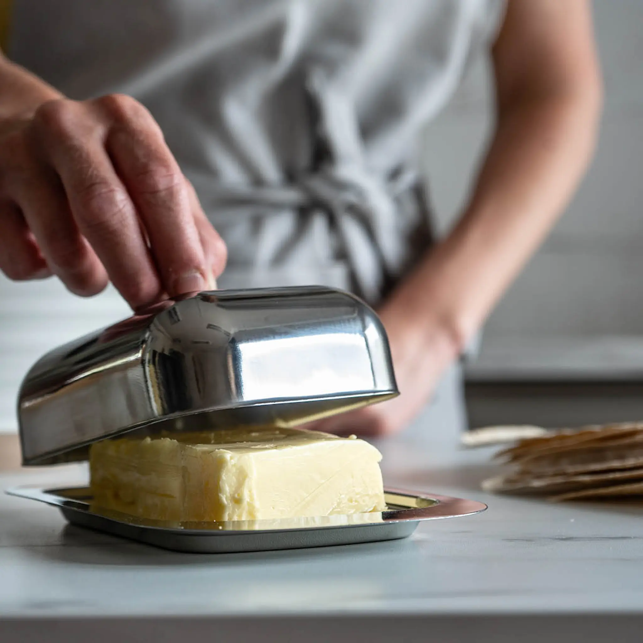 Modern House Kitchen Things smørklokke 18x12 cm stål
