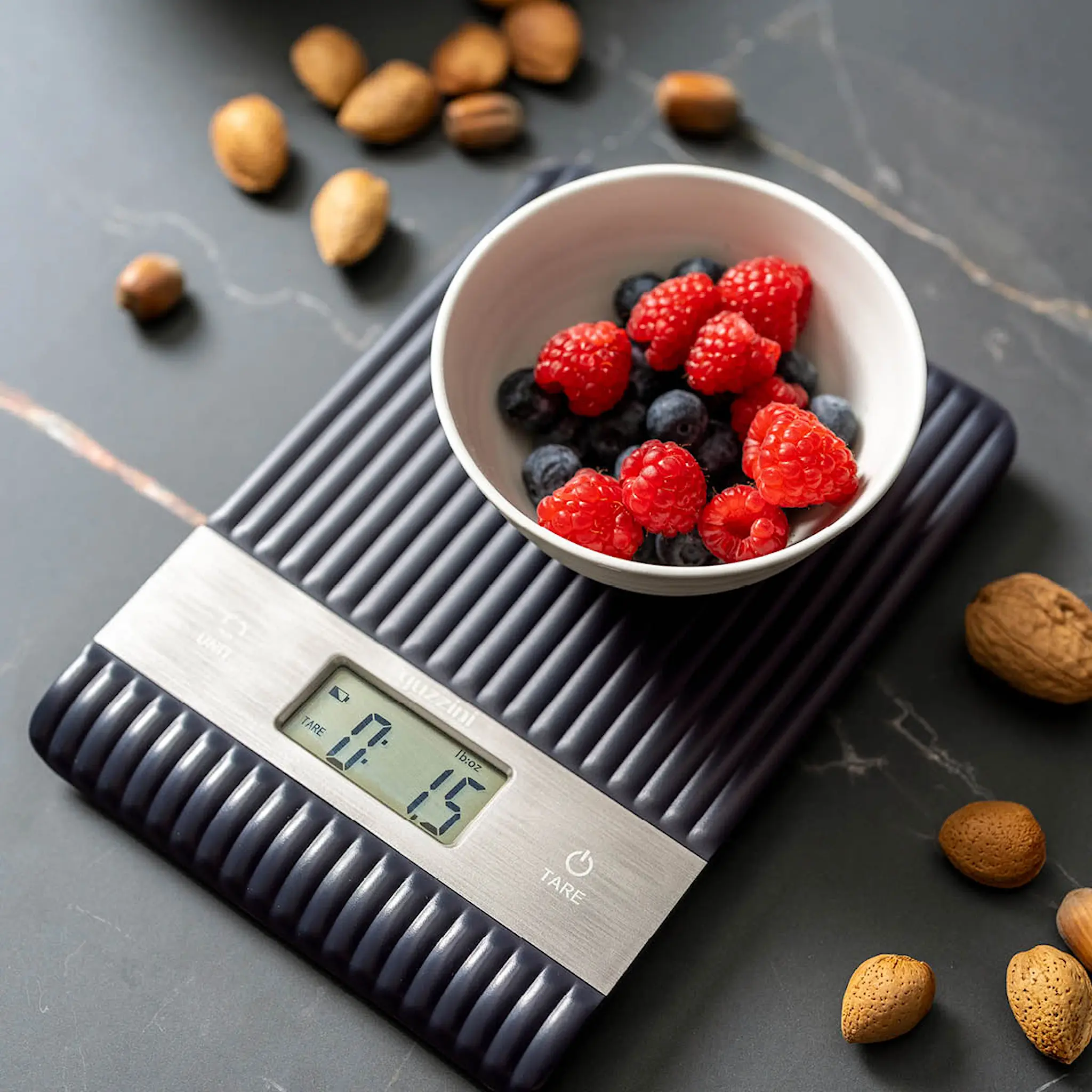 Guzzini Sous Chef digital köksvåg upp till 5 kg grå