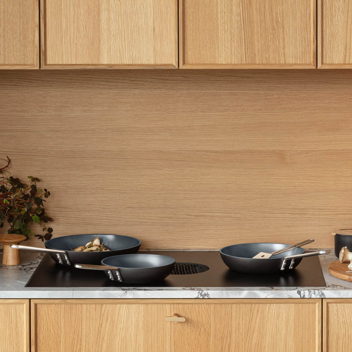 Eva Trio Professional Paistinpannu 20 cm Slip-Let® Laser Titanium