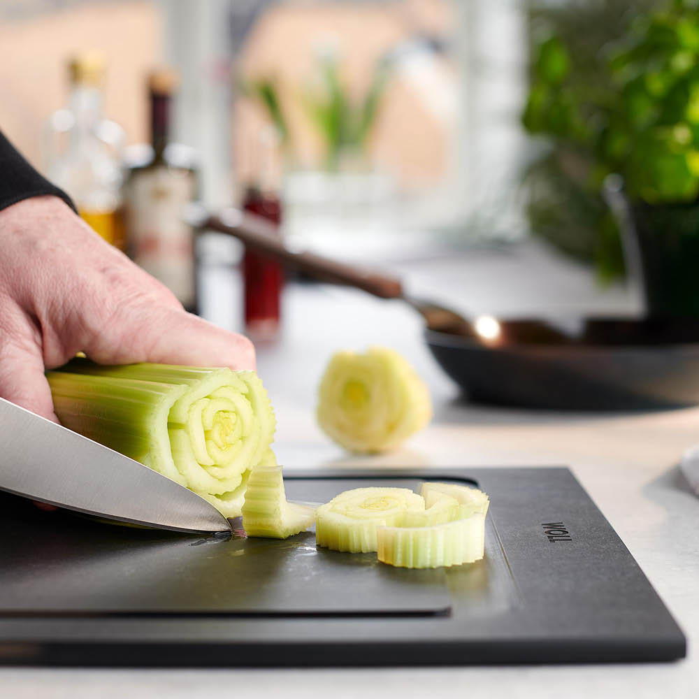 Woll Cut it Leikkuulauta 35x25 cm Musta