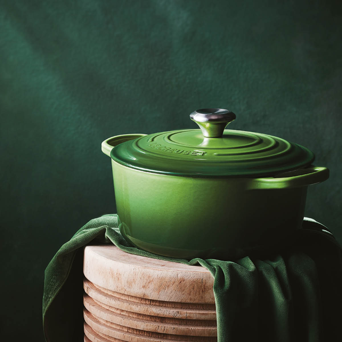 Le Creuset Signature støpejernsgryte rund 24 cm 4,2L bamboo green