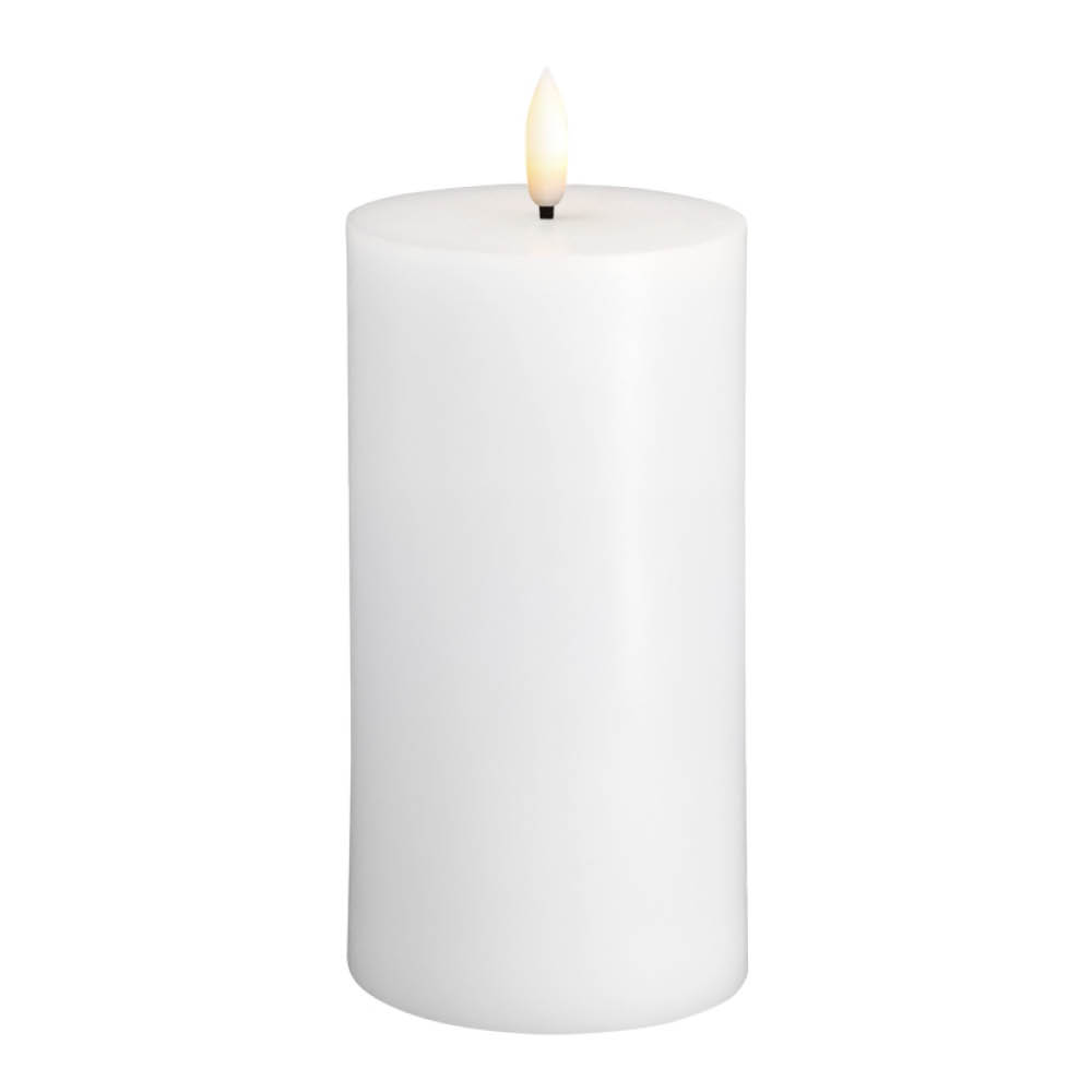 Moods & More - LED Pöytäkynttilä 7,4x15 cm Silk White