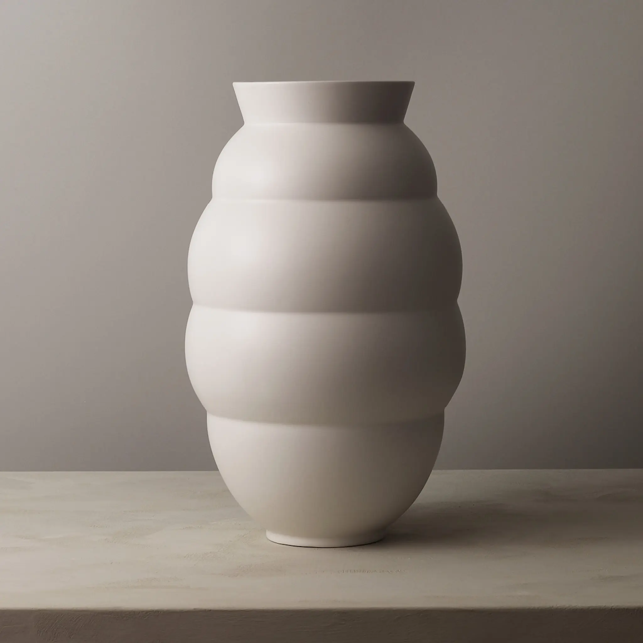 Knabstrup Keramik Tortus Archie No.5 vas 41,5 cm vit