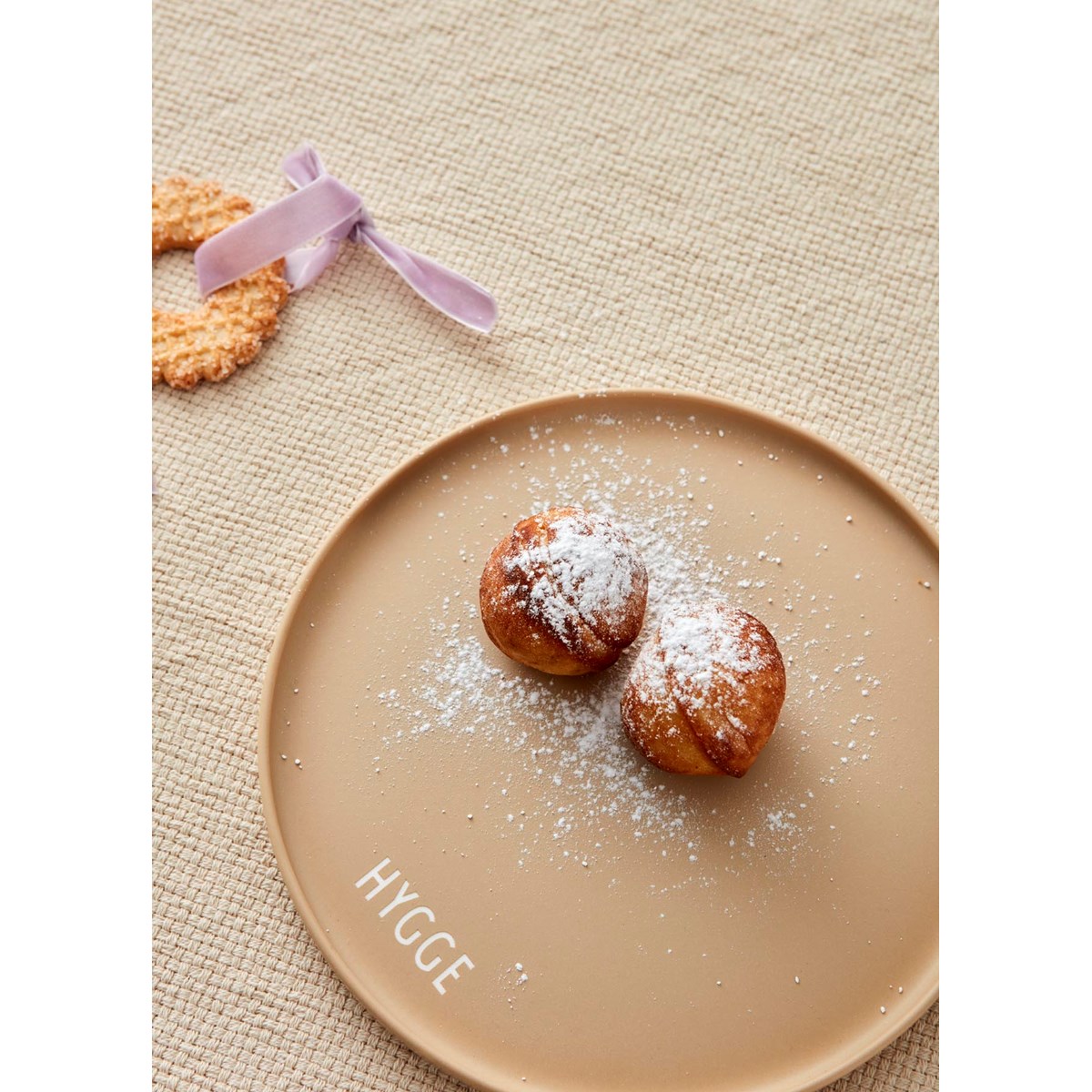 Design Letters Favourite tallerken 22 cm hygge beige