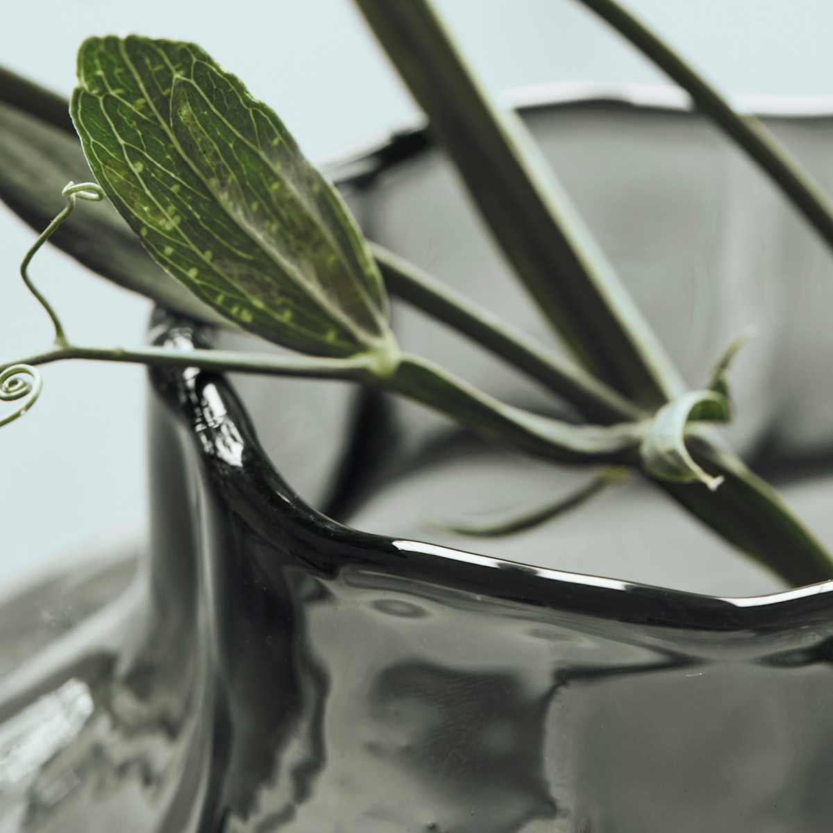 House Doctor Turn vase 20 cm røkt grå