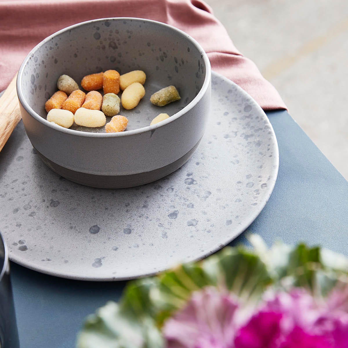 Aida Raw Frukosttallrik 23 cm Grå Spotted
