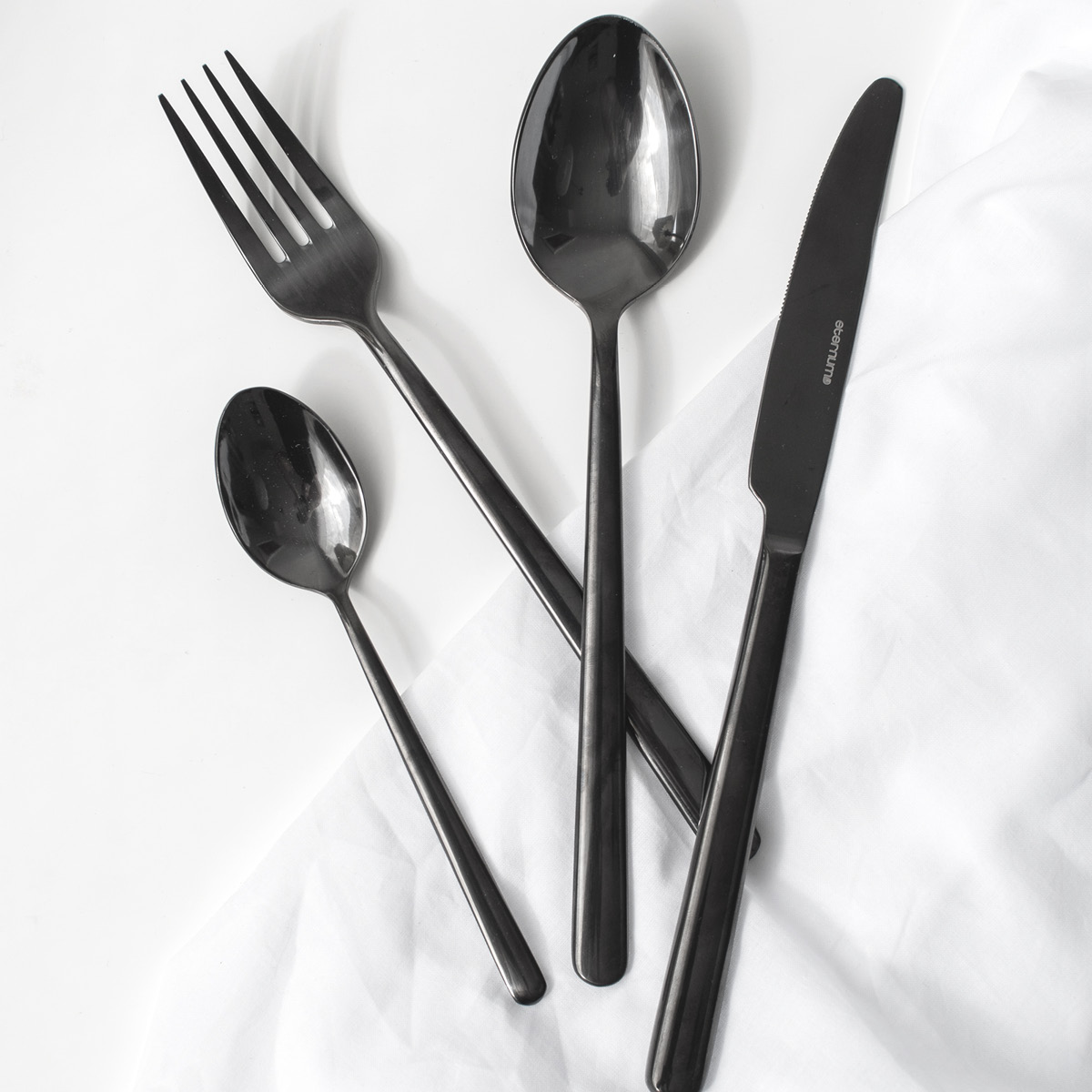 Eternum Nardo Aterimet 16 osaa Musta