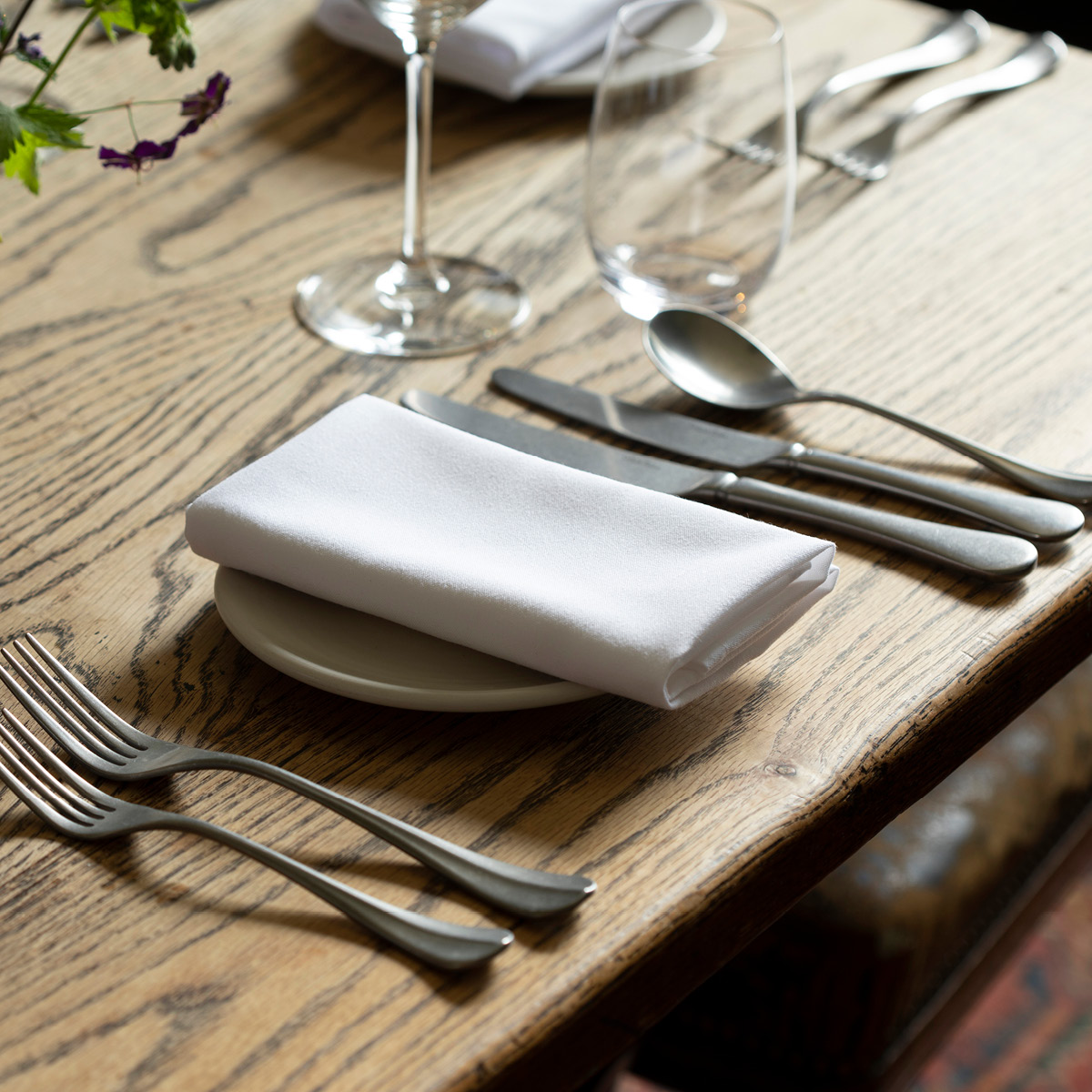 Robert Welch Baguette Vintage Aterimet 24 osaa