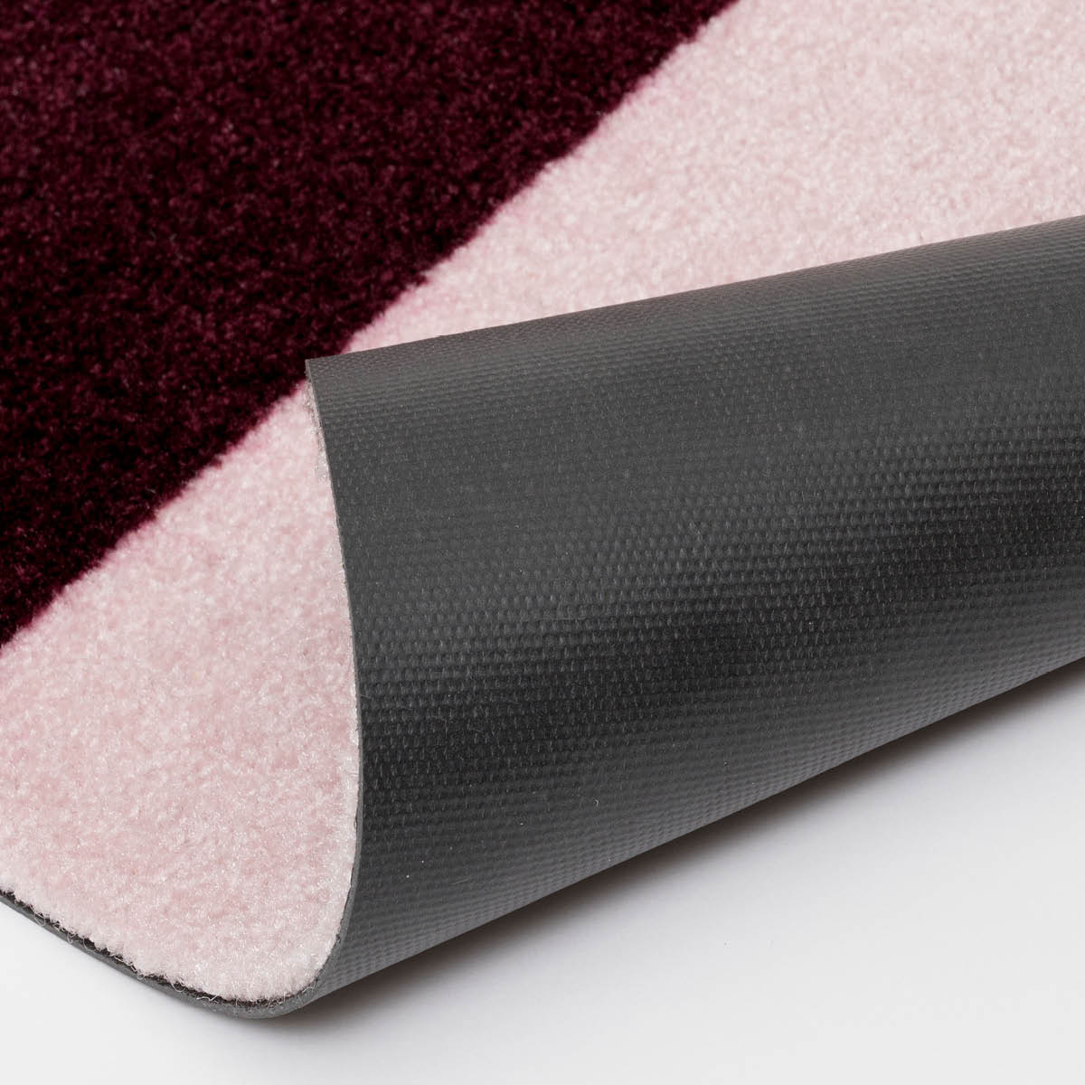 Tica Copenhagen Stripes Horizontally golvmatta 120x67 cm bordeaux/rose/sand