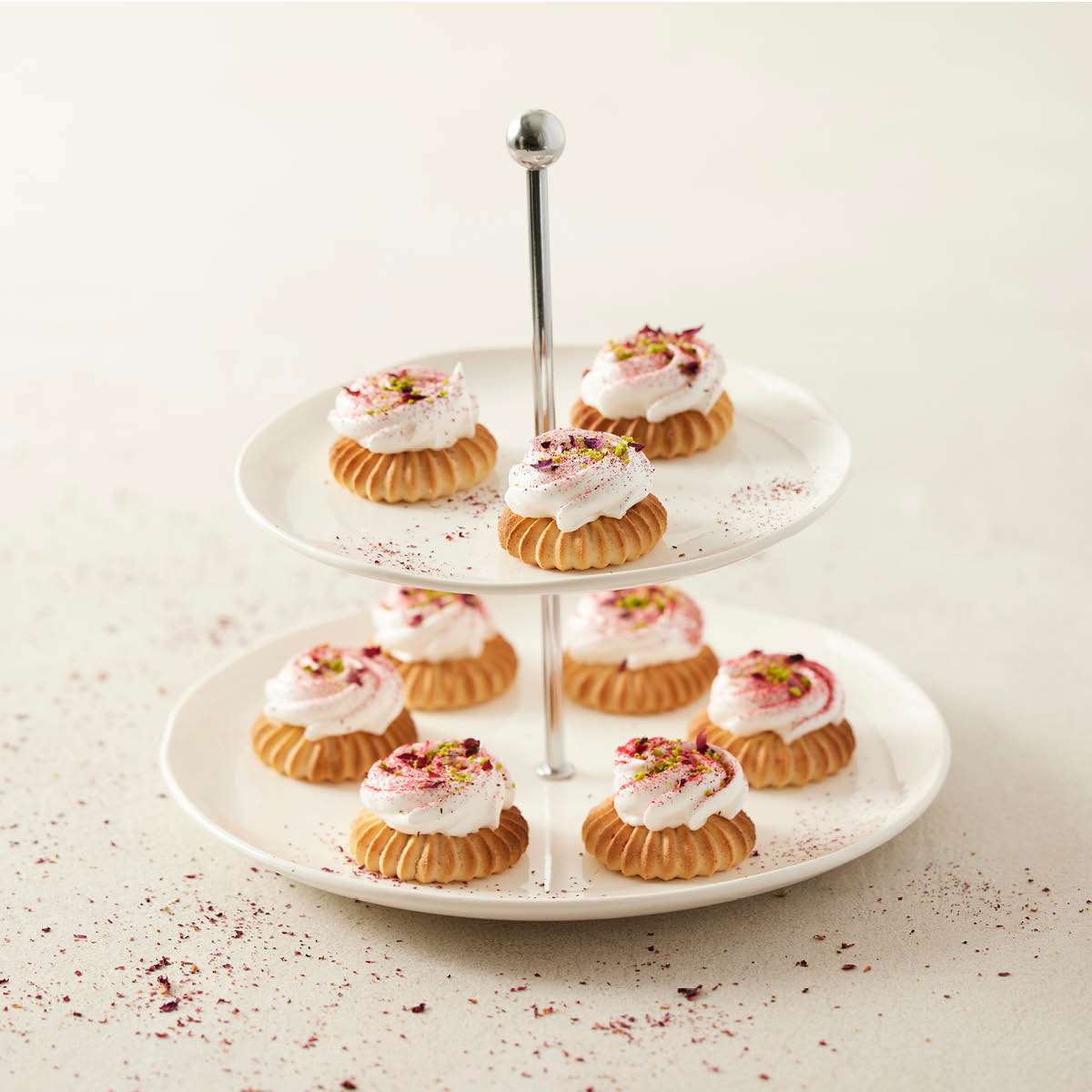 Blomsterberg Blomsterbergs Kerrosvati 2 kerrosta Valkoinen