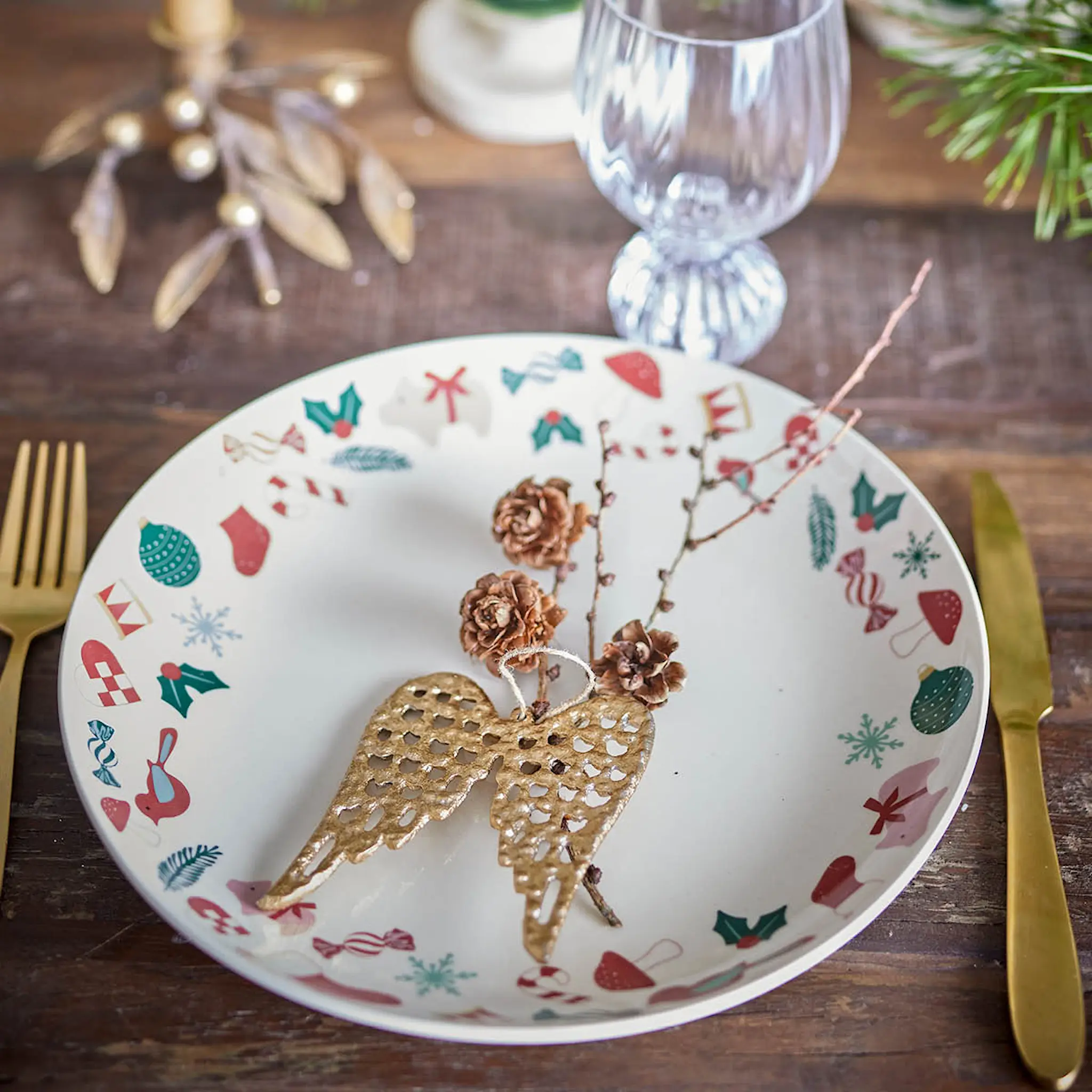 Bloomingville Yule serveringsfat rund 28 cm julemotiv hover