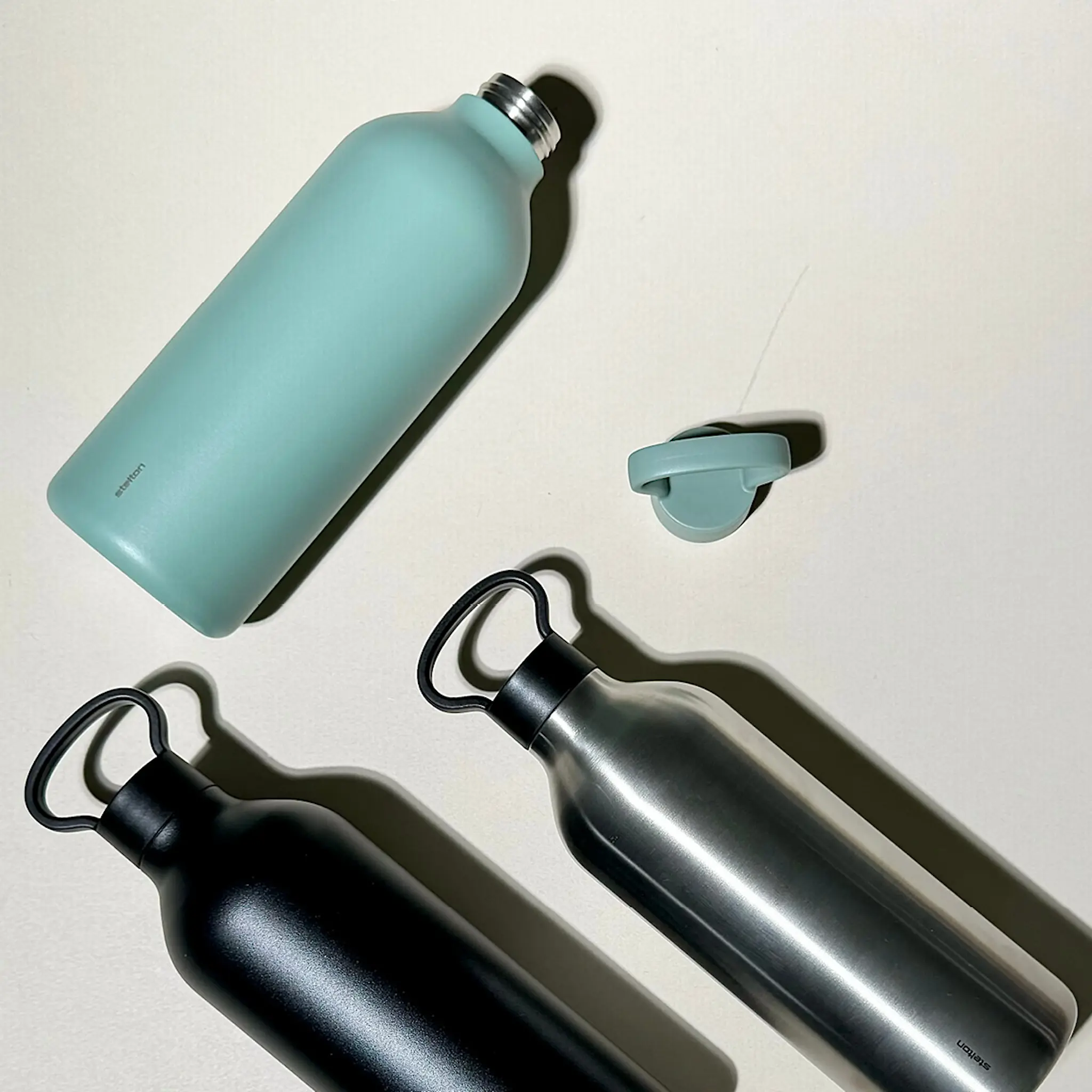 Stelton Tabi termosflaska 1 L dusty green
